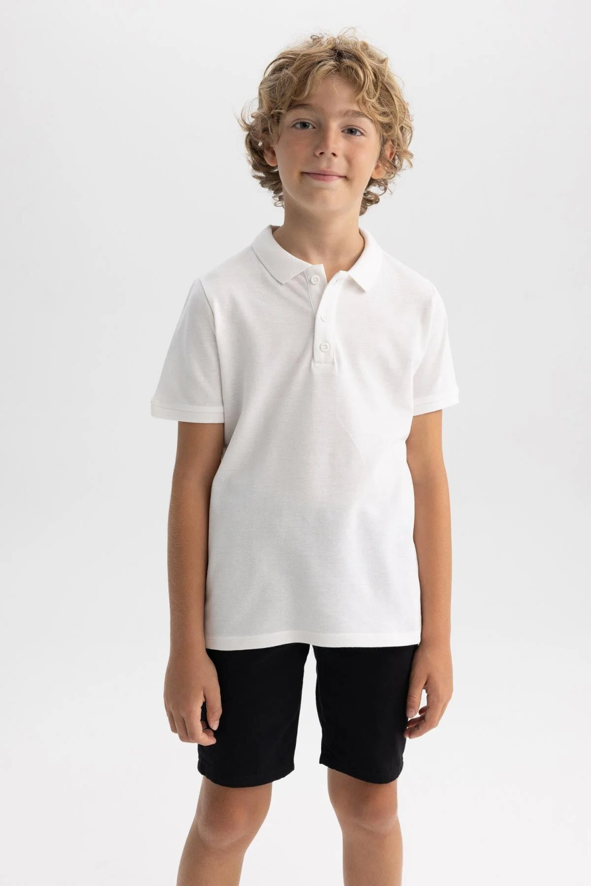 Bild von DeFacto Polo-schul-t-shirt Für Jungen – Piqué, Kurze Ärmel für Herren - 4–5 Jahre