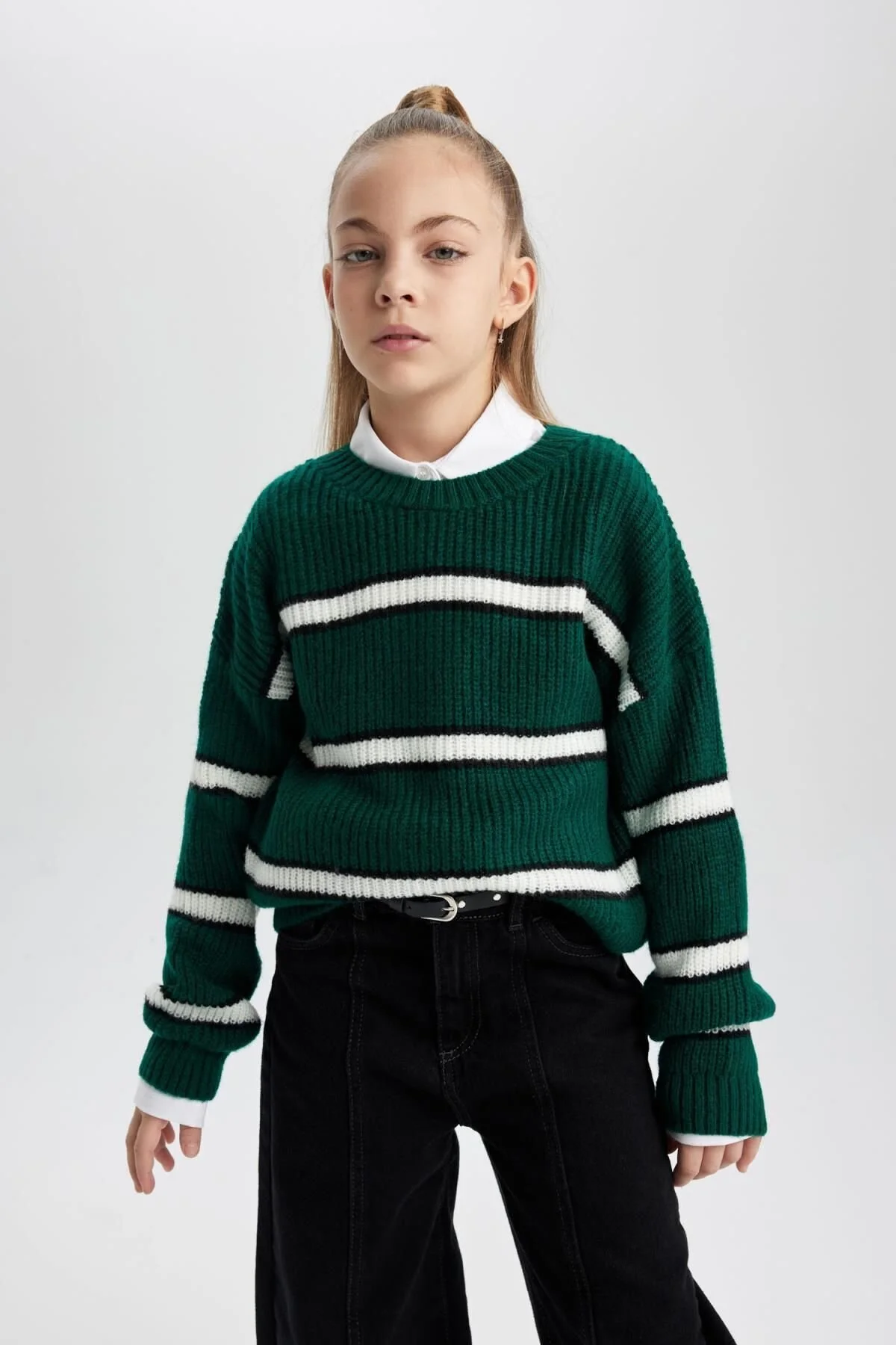 Bild von DeFacto Gestreifter Strickpullover Mit Rundhalsausschnitt Für Mädchen B5893a823wn für Damen - 7–8 Jahre