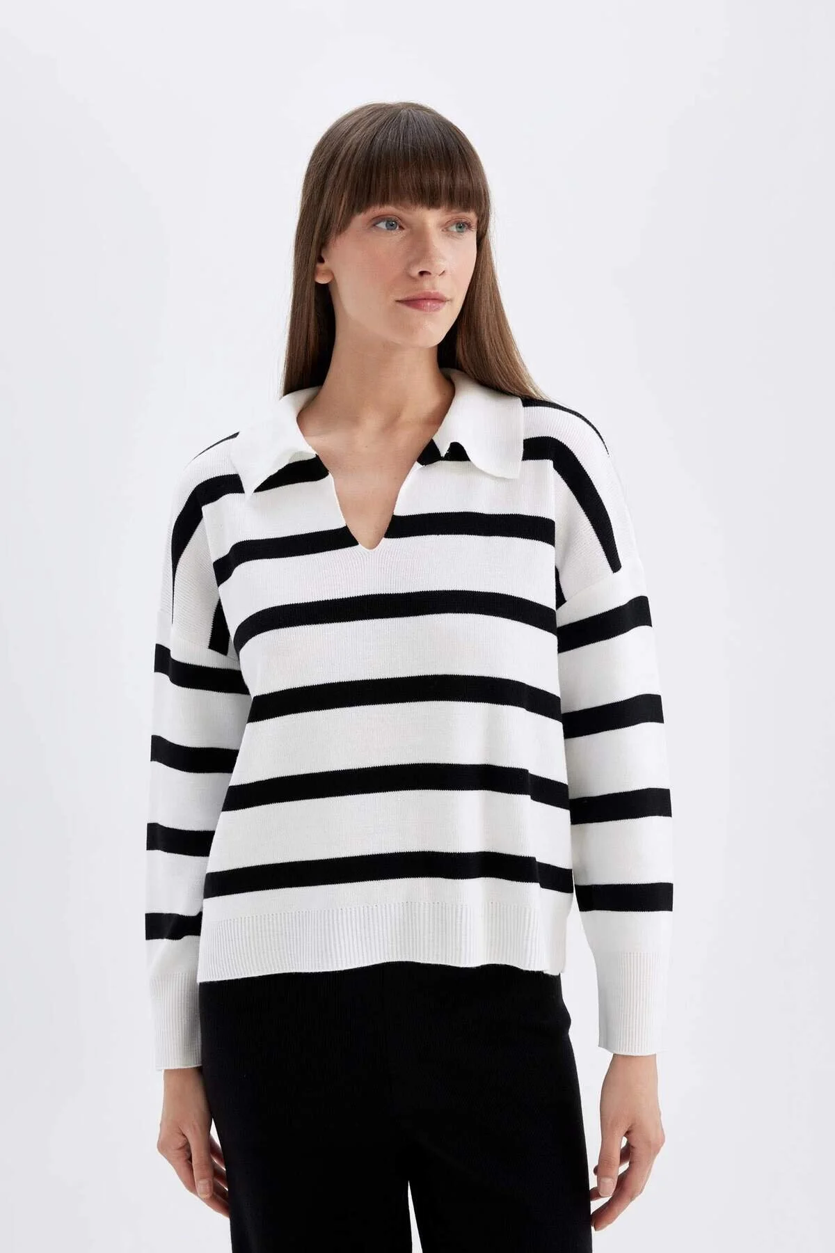 Bild von DeFacto Relax-fit-strickpullover Mit Polokragen Und Streifen für Damen - 2XL