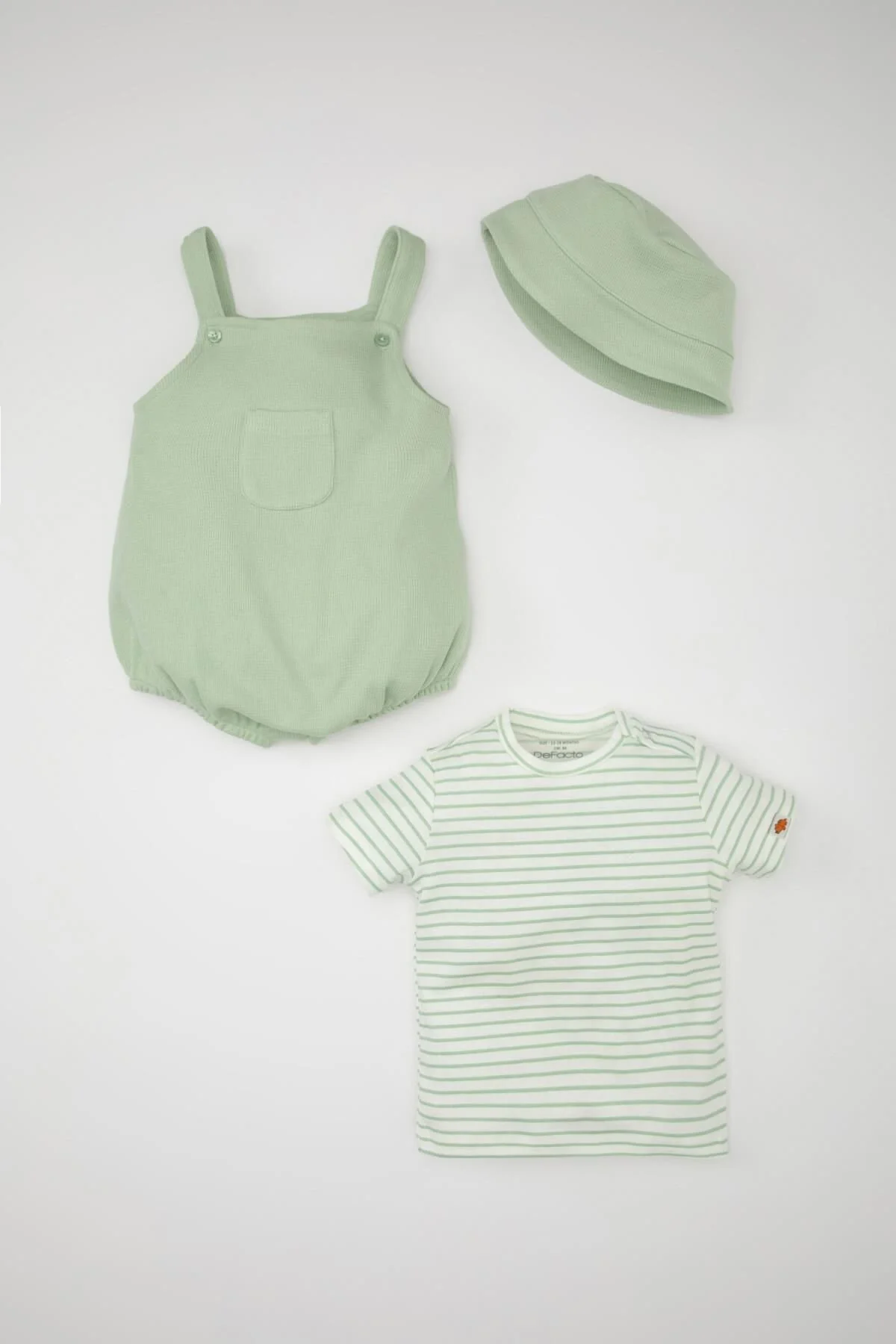 Bild von DeFacto 3-teiliges Gestreiftes Waffelset Für Babys – Kurzarm-t-shirt, Salopet, Mütze C8330a524hs für Herren - 24–36 Monate
