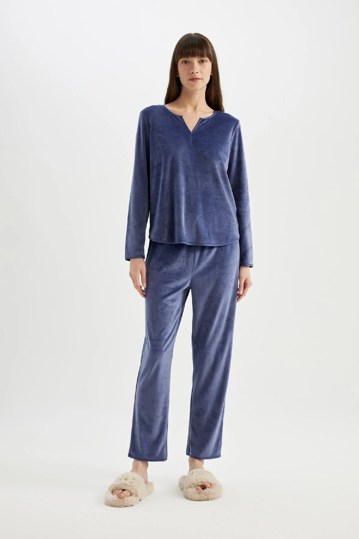 Bild von DeFacto V-ausschnitt Velur Langarm-pyjama-set – Oberteil Mit Elastischem Bund A3356ax24au für Damen - M