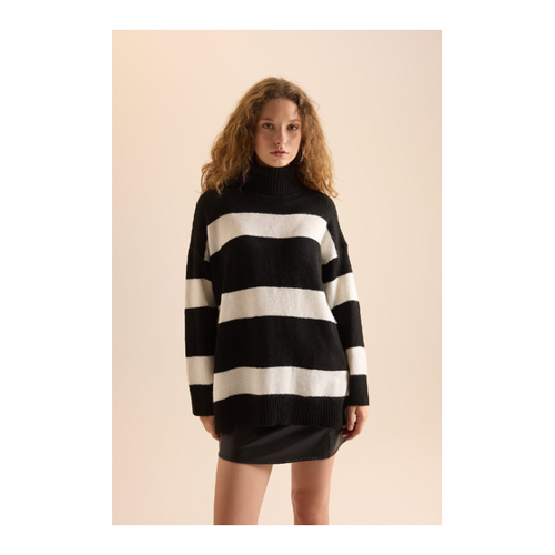 Bild von DeFacto Relax Fit Rollkragentunika für Damen - XL