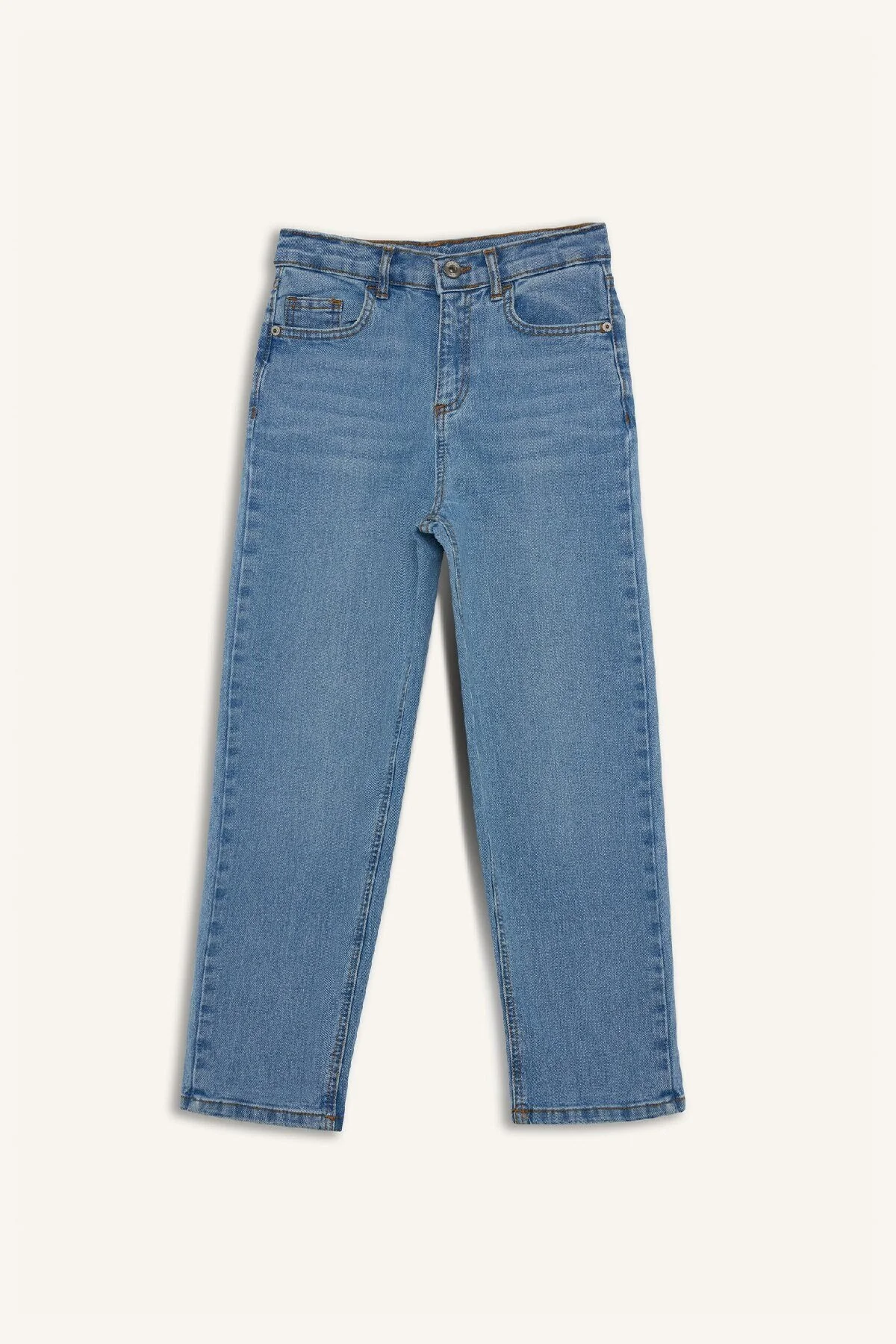 Bild von DeFacto Jungen-jeanshose Mit Lockerer Passform Und Geradem Bein für Herren - 5–6 Jahre