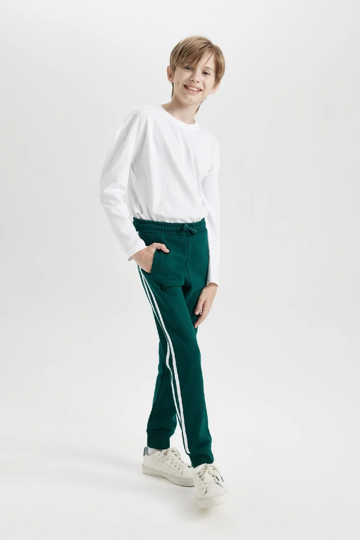 Bild von DeFacto Dicke Sweatshirt-hose Für Jungen – Reguläre Passform für Herren - 8–9 Jahre
