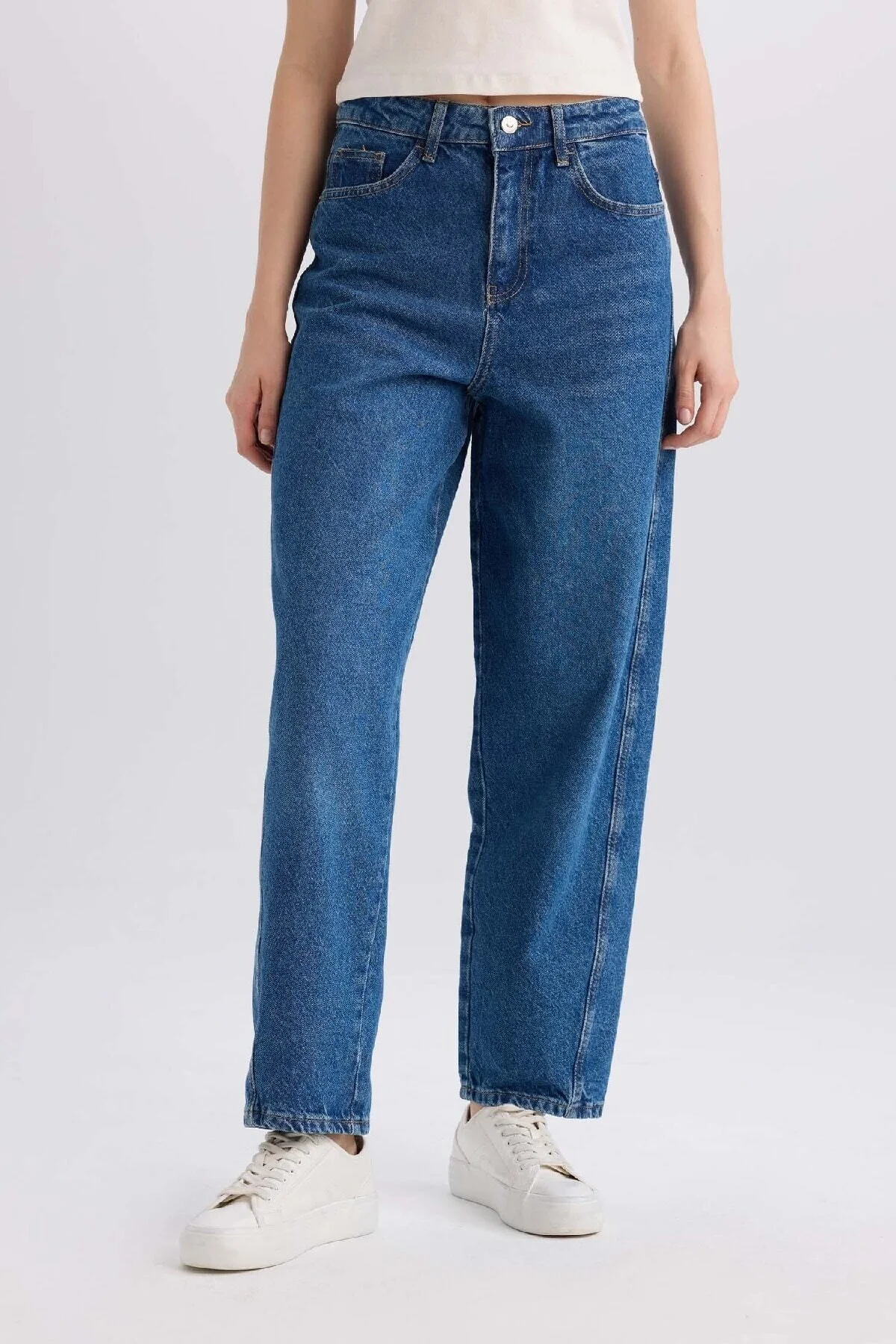 Bild von DeFacto Karotten-fit-jeans Mit Hoher Taille Und Knöchellänge für Damen - 34