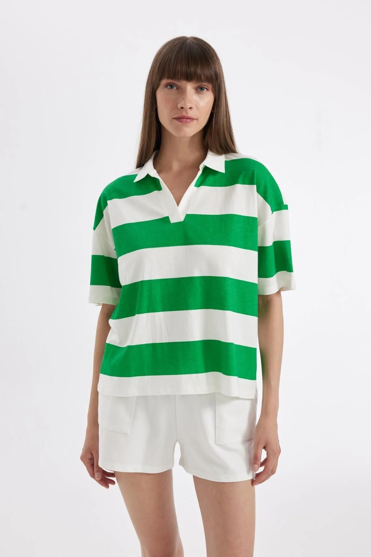 Bild von DeFacto Gestreiftes Polo-t-shirt Mit Entspannter Passform – Kurzärmlig, Gekämmt C4072ax24sp für Damen - XL