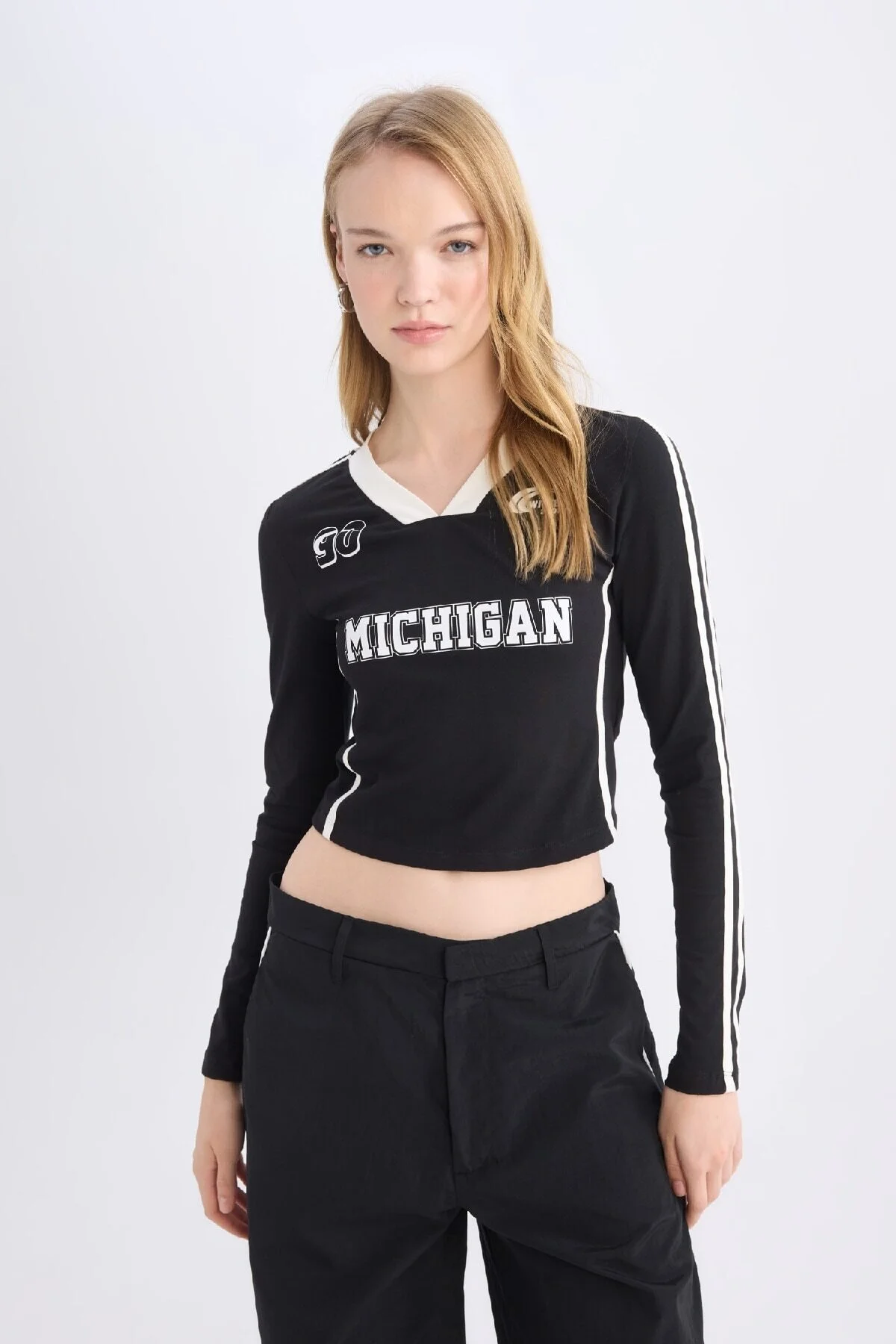 Bild von DeFacto Coool Fitted Bedrucktes Langarm-t-shirt für Damen - S