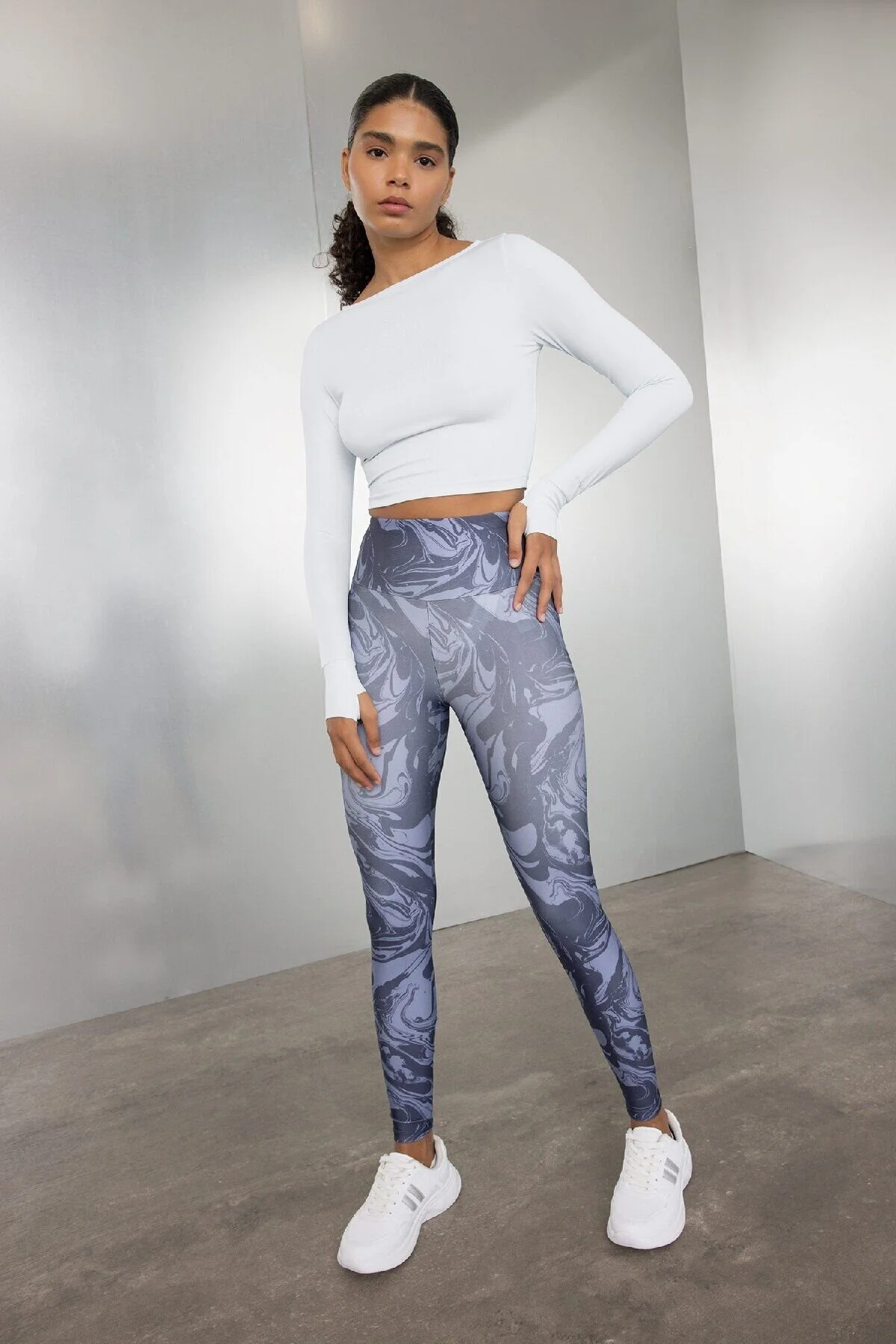 Bild von DeFacto Defactofit Gemusterte Taillenbetonte Sportstrumpfhose für Damen - S