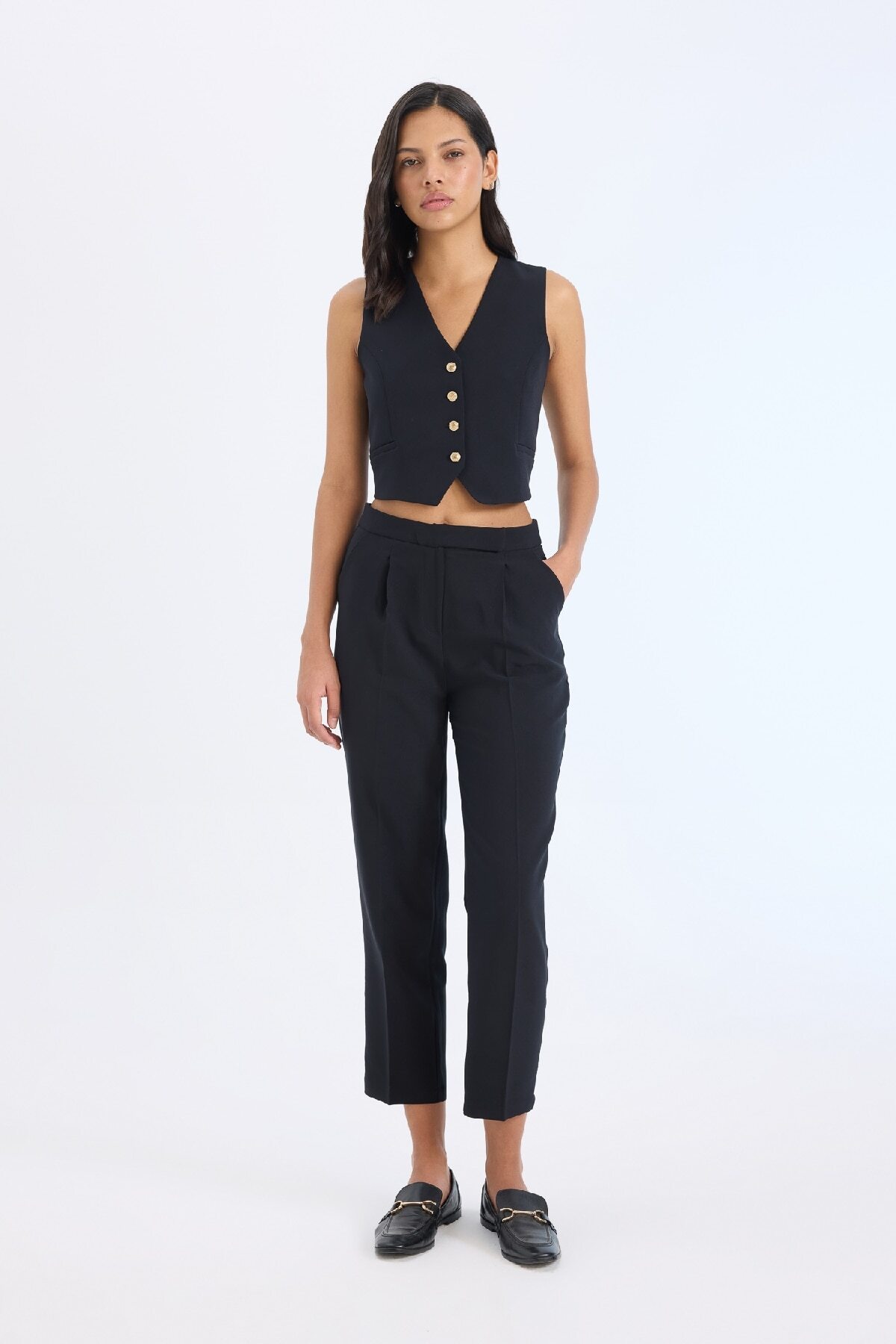 Bild von DeFacto Tapered Fit Hose Mit Hoher Taille Und Geradem Bein für Damen - 34