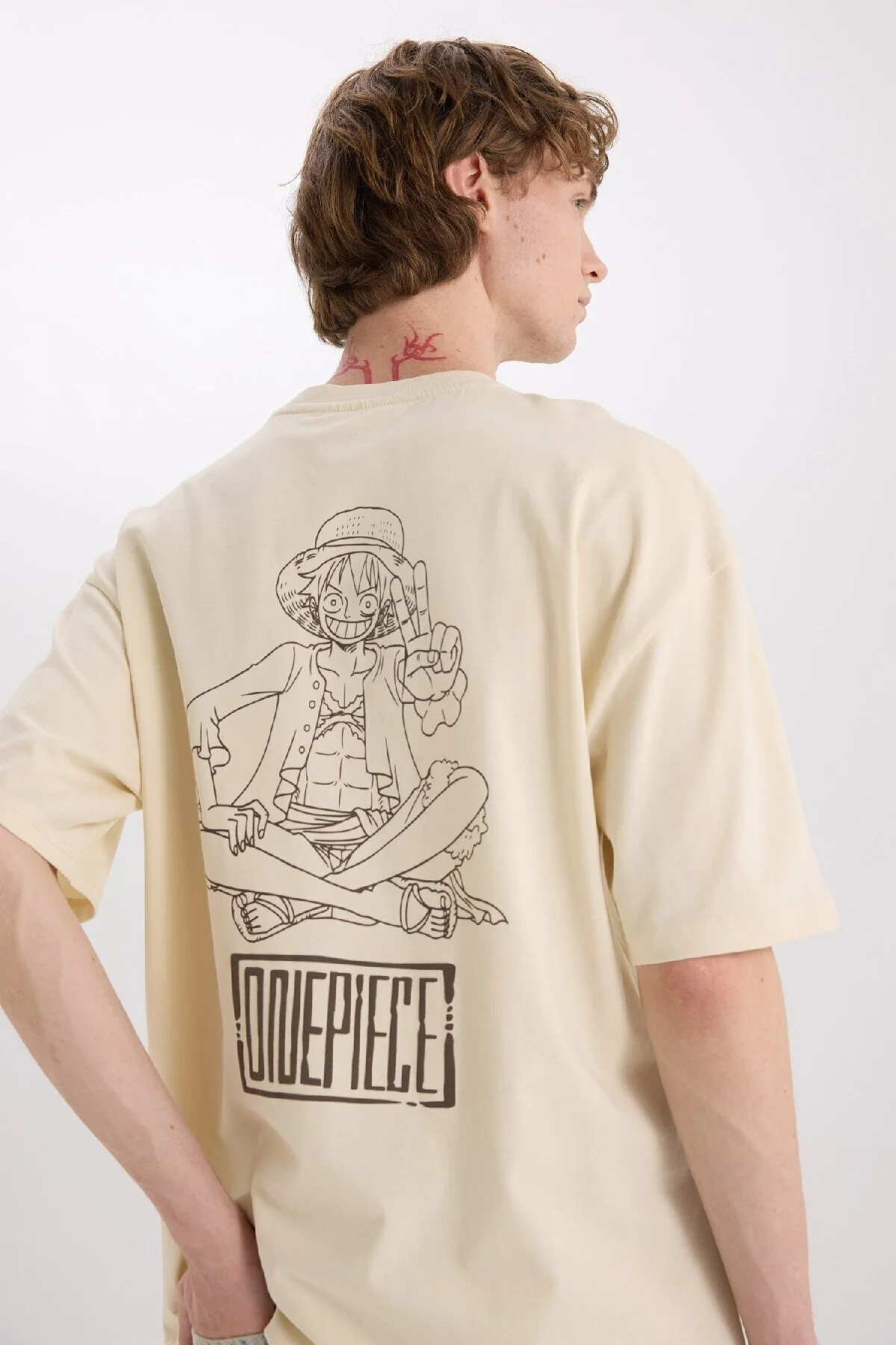 Bild von DeFacto One Piece Oversize Wide Fit Rundhalsausschnitt Bedrucktes Kurzarm-t-shirt für Herren - S