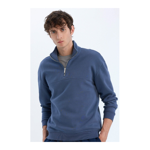 Bild von DeFacto Relaxed Fit Stehkragen-Sweatshirt – Dick und Bequem für Herren