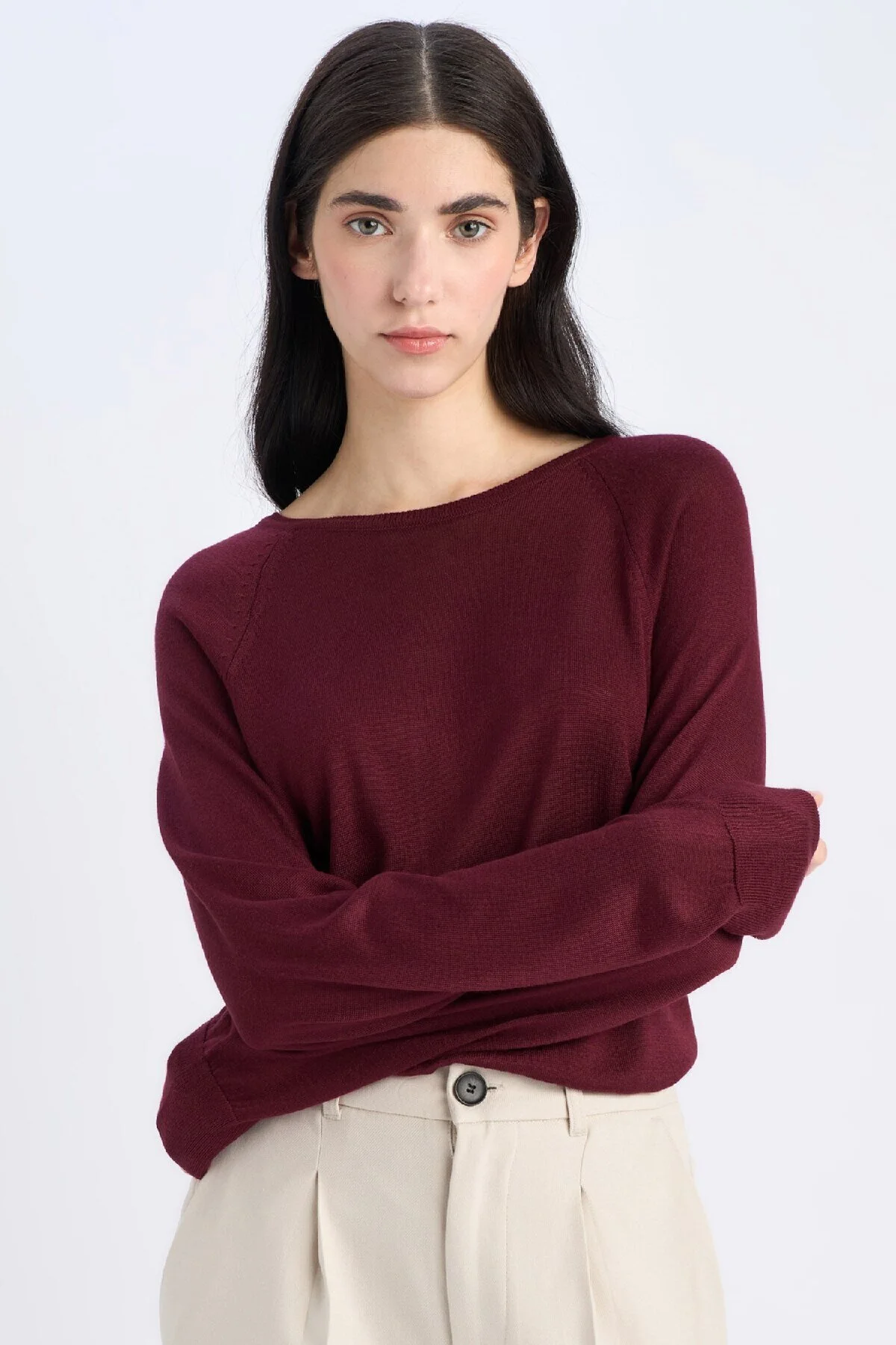 Bild von DeFacto Normale Passform, Rundhalsausschnitt, Basic, Einfarbig, Weinrot, Strickpullover D6281ax25sp für Damen - M