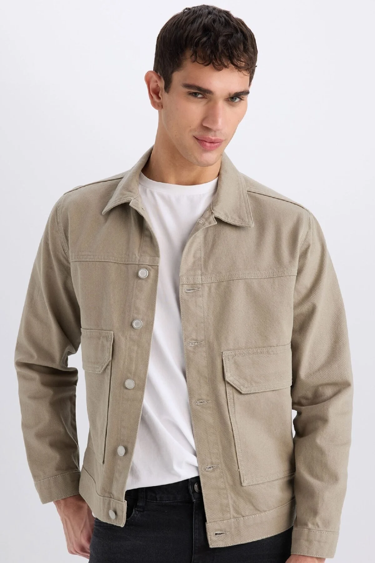 Bild von DeFacto Slim-fit Slim-fit-jeansjacke Mit Knopftaschen für Herren - 2XL