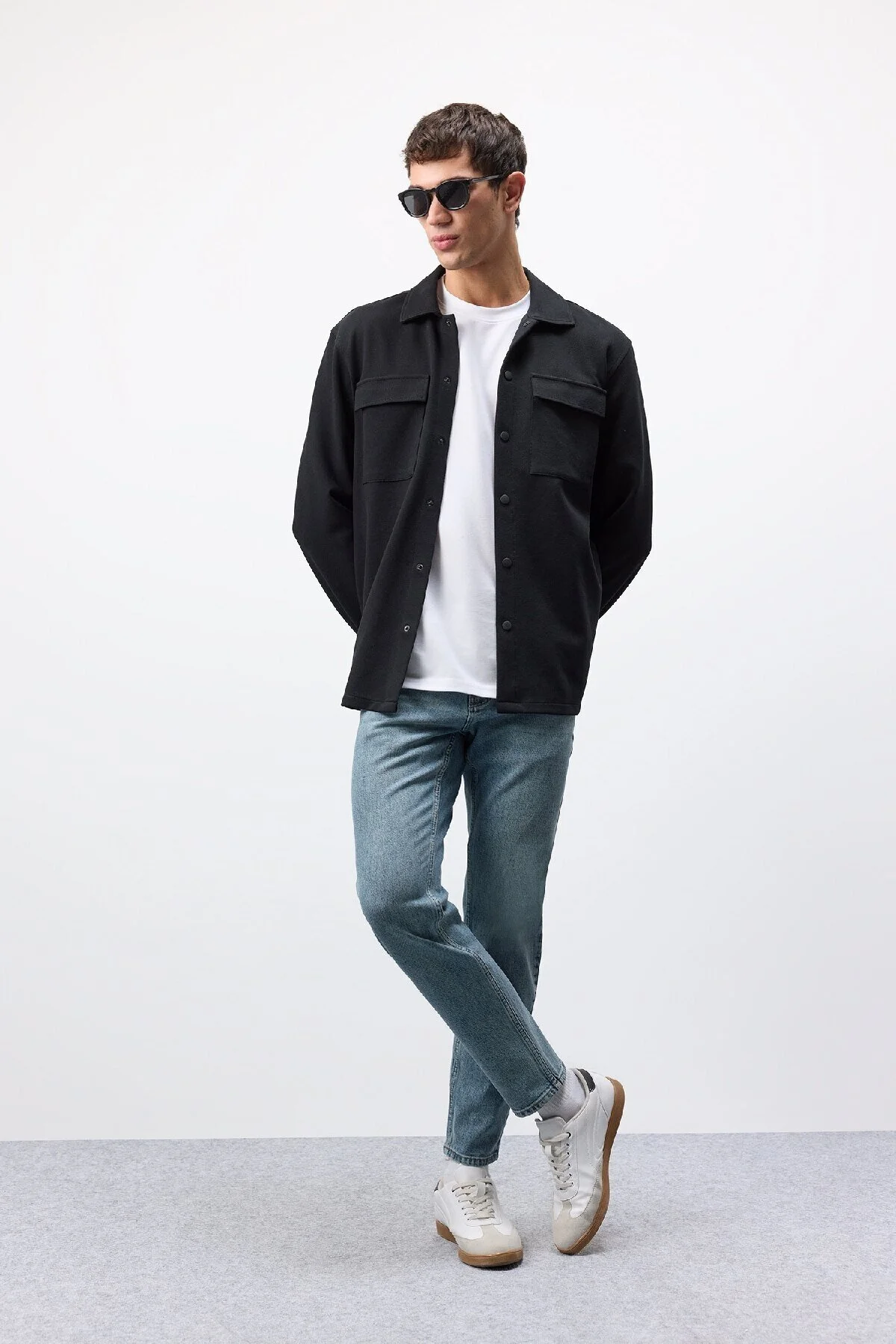 Bild von DeFacto Schmal Geschnittene Jeanshose Mit Schmalem Bein für Herren - 30/28
