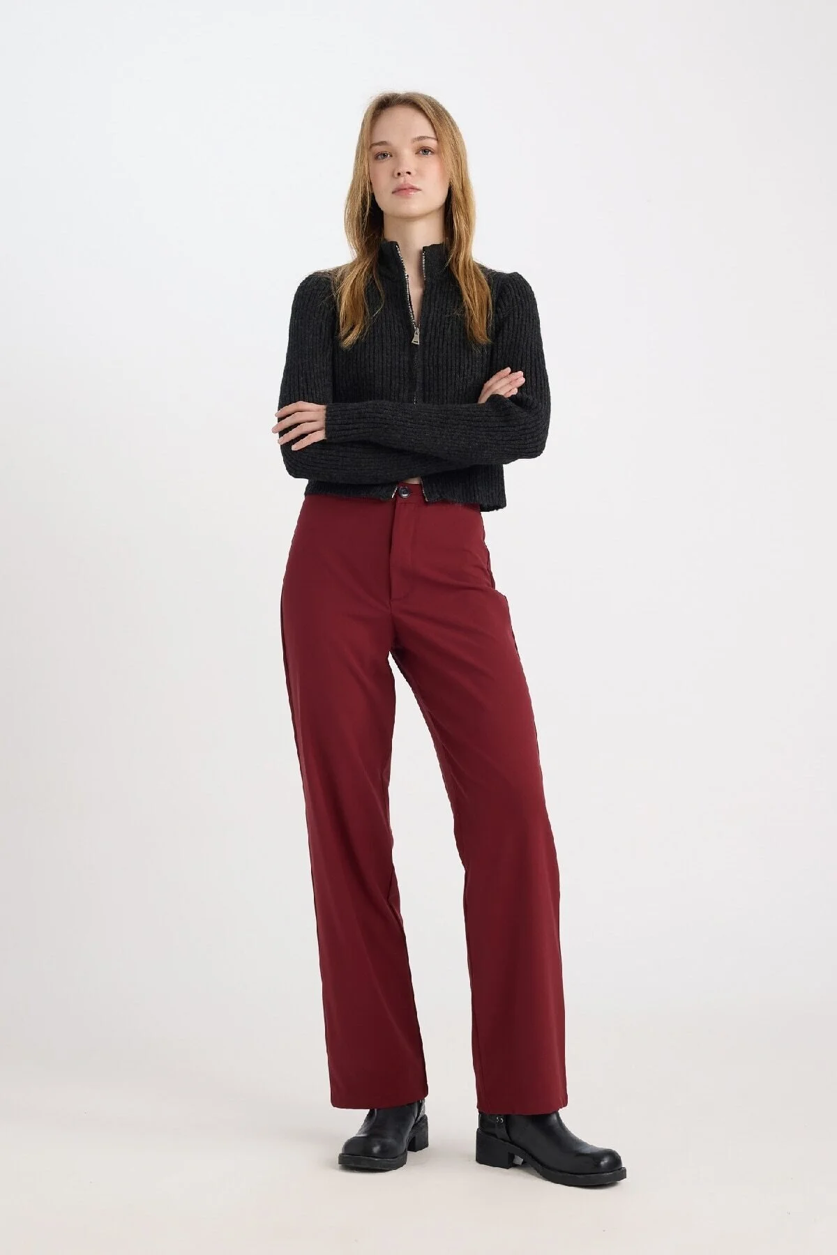 Bild von DeFacto Basic-hose Mit Hoher Taille Und Weitem Bein – E1043ax24wn für Damen - 40