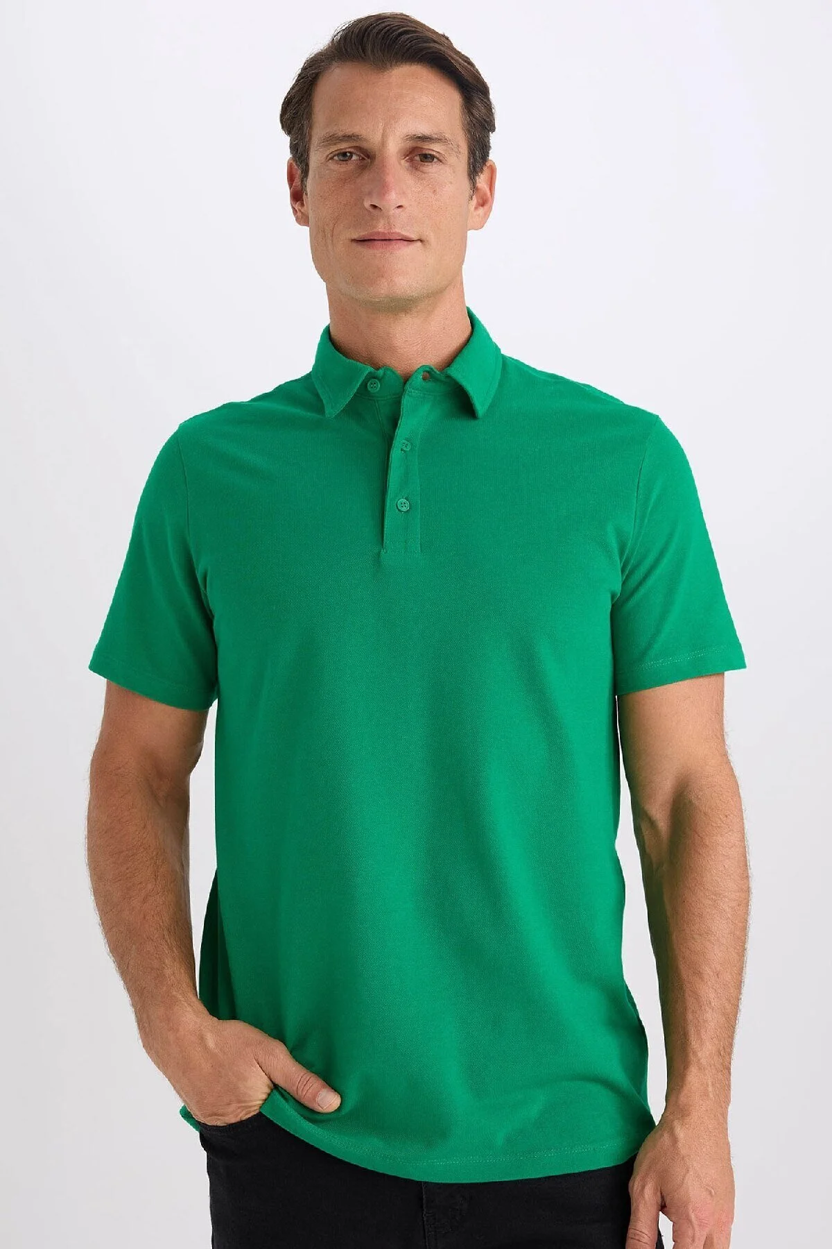 Bild von DeFacto Kurzärmliges Basic-polo-t-shirt Aus Baumwolle Mit Normaler Passform für Herren - M