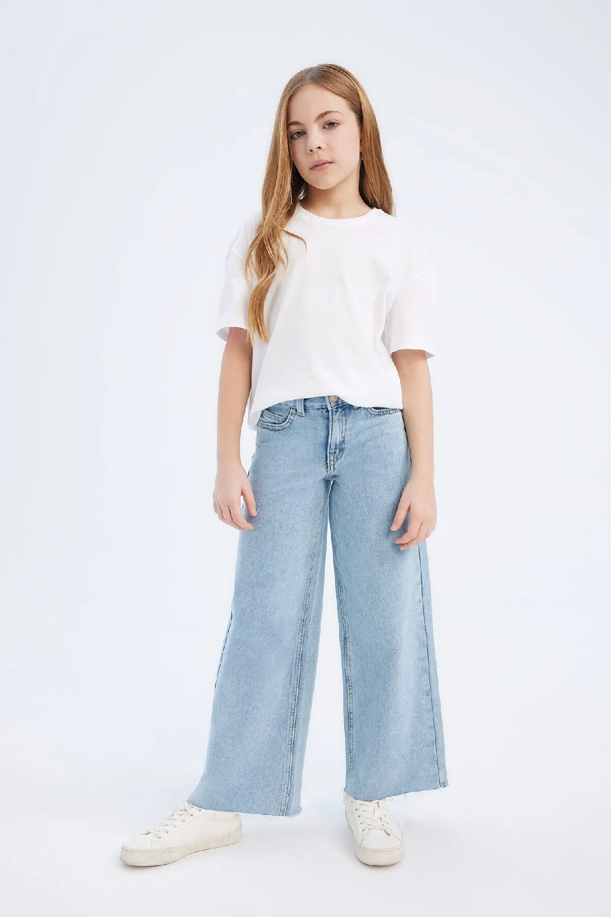Bild von DeFacto Mädchen-jeanshose Mit Weitem Bein Und Weitem Bein für Damen - 5–6 Jahre