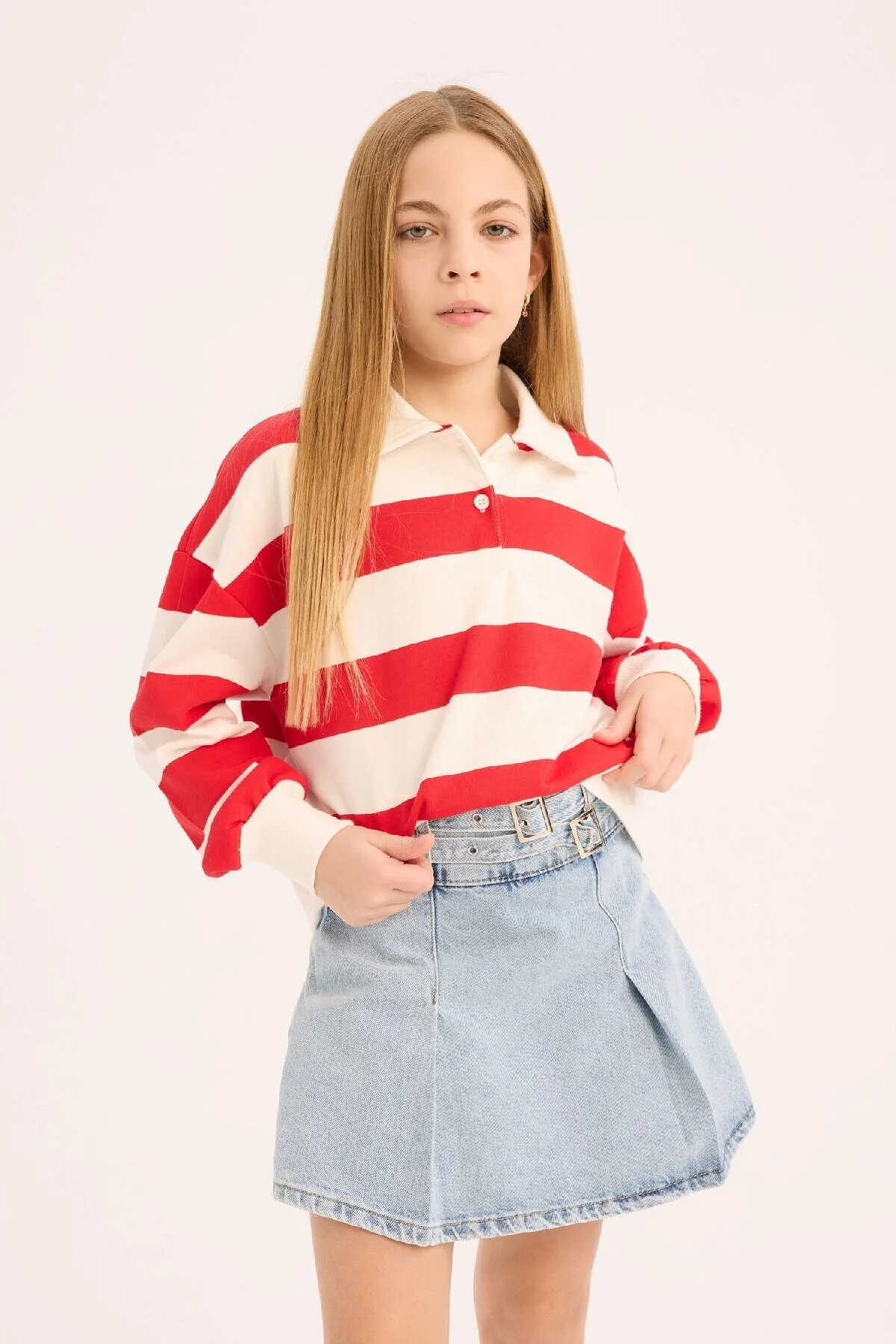 Bild von DeFacto Gestreiftes Sweatshirt Mit Relax-fit-polokragen Für Mädchen für Damen - 8–9 Jahre