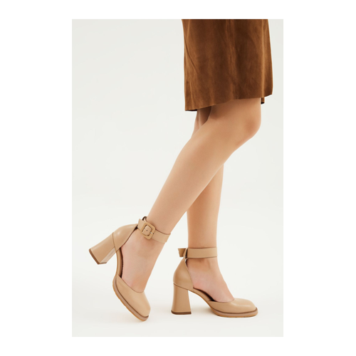 Bild von Tamer Tanca Sandalen aus echtem Leder für Damen - Modell Y23