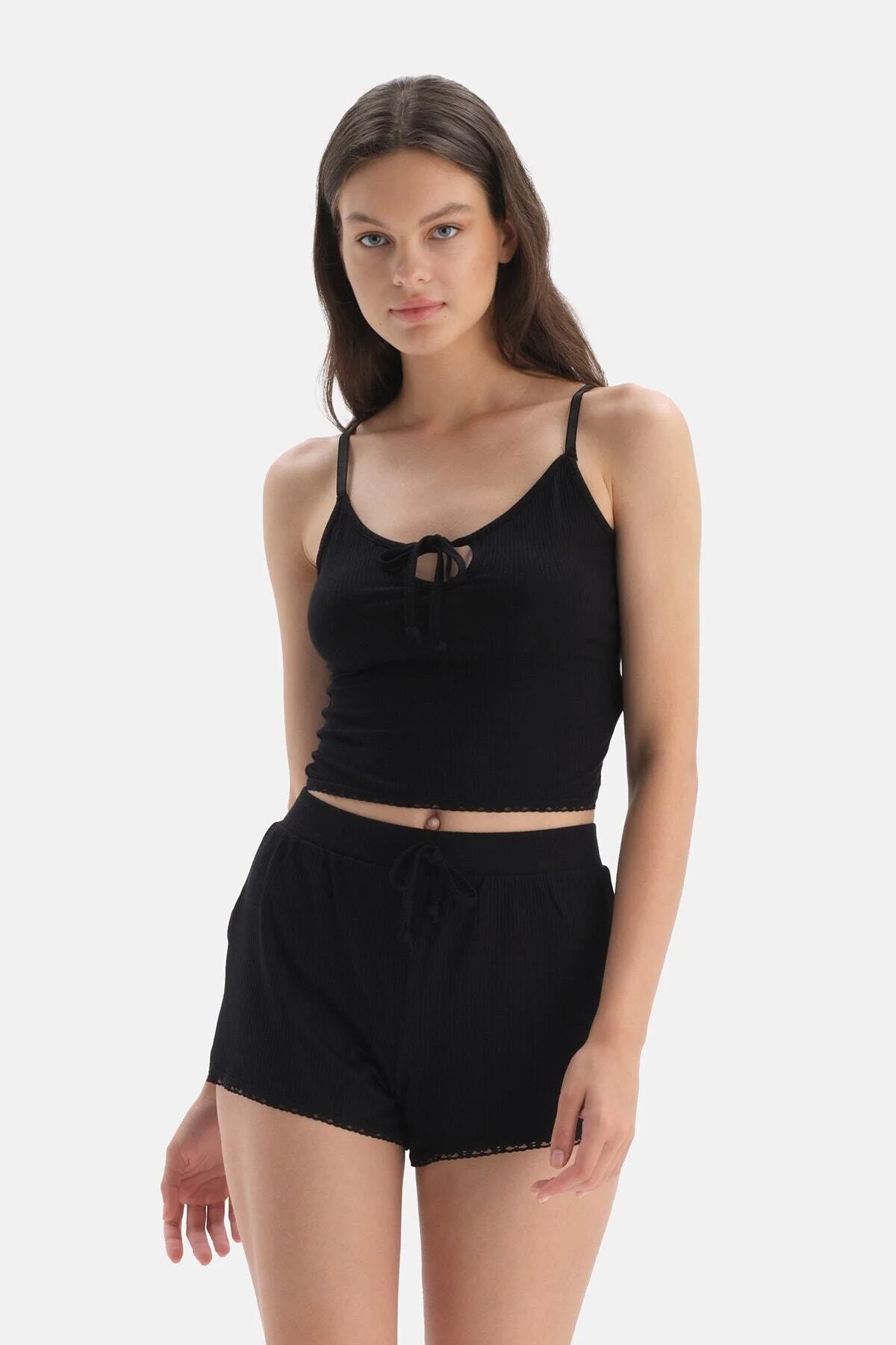 Bild von Dagi Schwarzes Pyjama-oberteil Aus Viskose Mit Trägern für Damen - XL