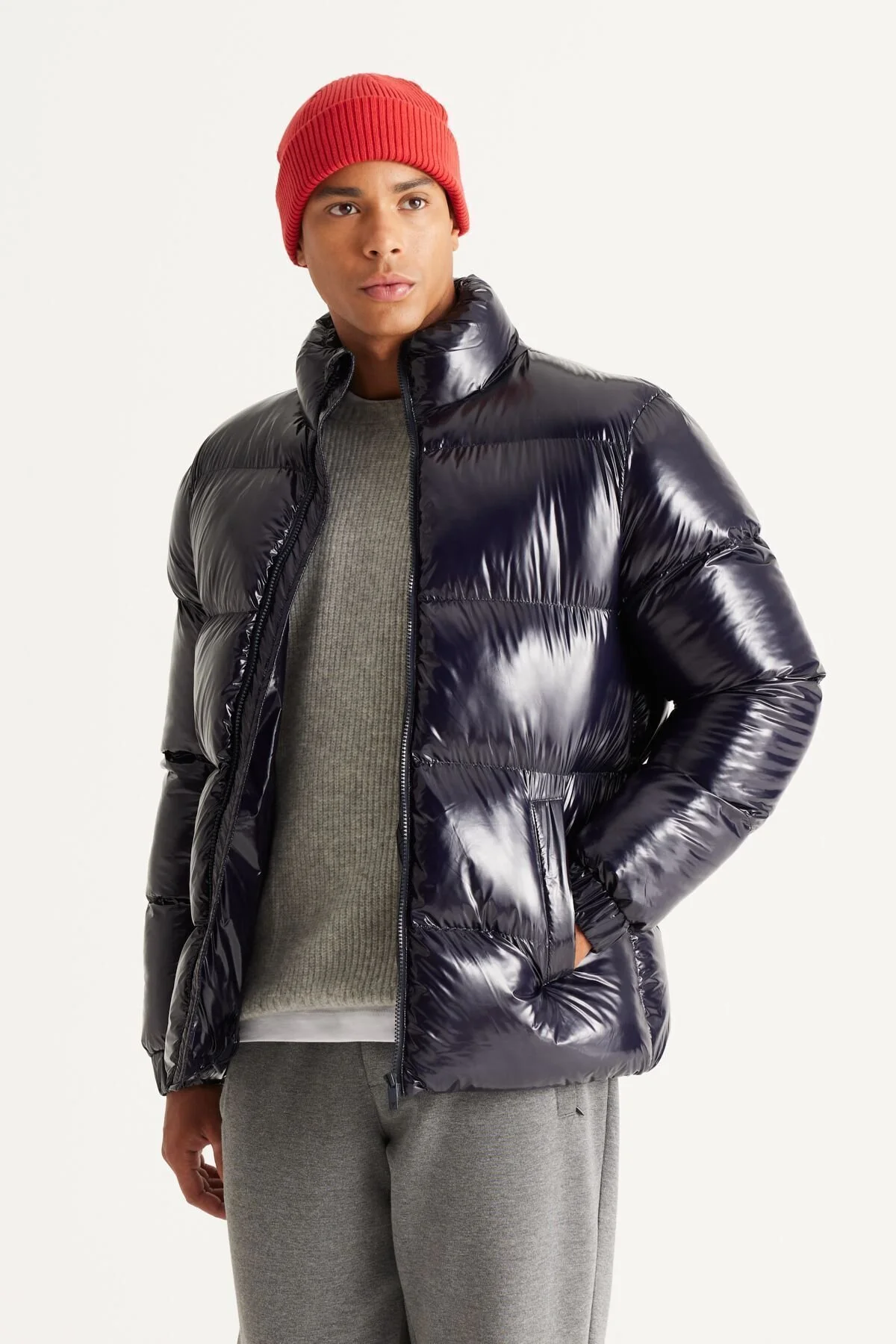 Bild von AC&Co / Altınyıldız Classics Winddichte, Wattierte Jacke Mit Stehkragen Und Normaler Passform In Marineblau für Herren - XL
