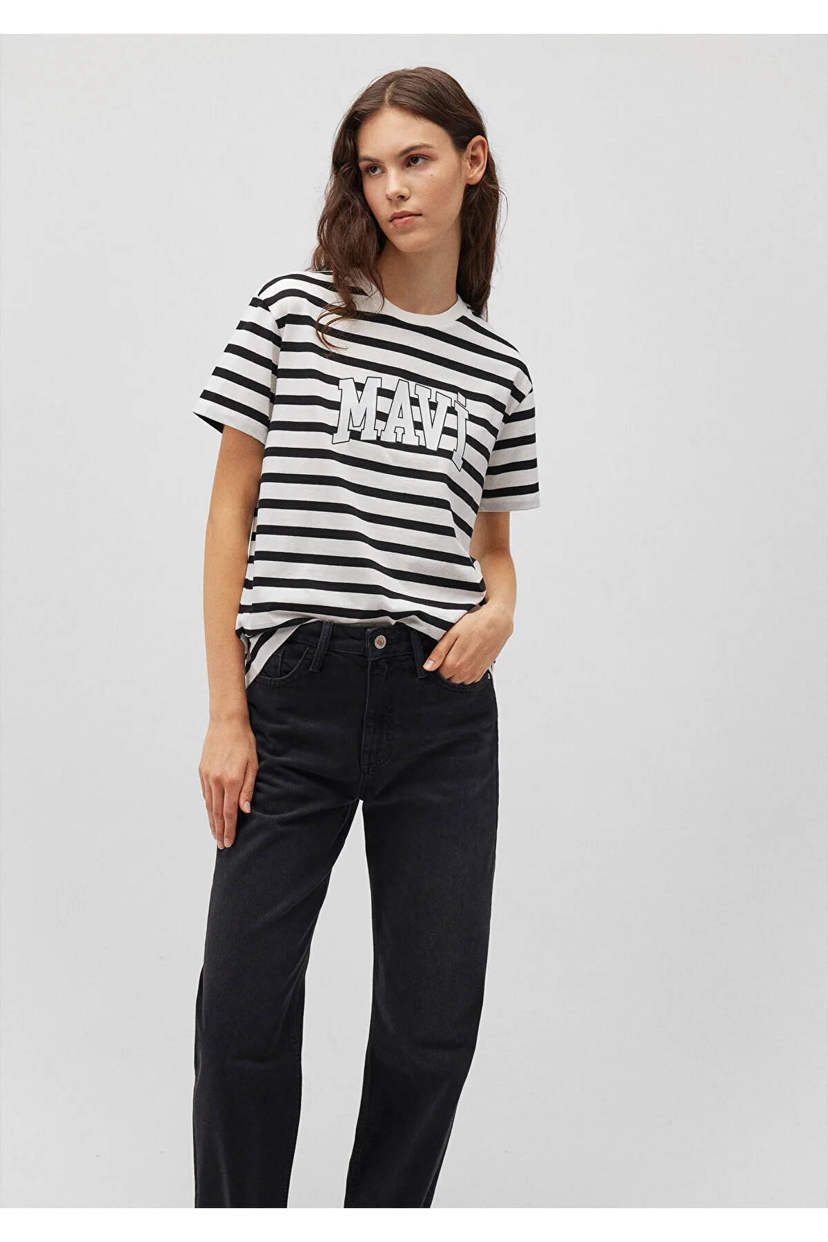 Bild von Mavi Schwarz Gestreiftes T-shirt Mit Logodruck, Normale Passform / Normaler Schnitt -84041 für Damen - XL