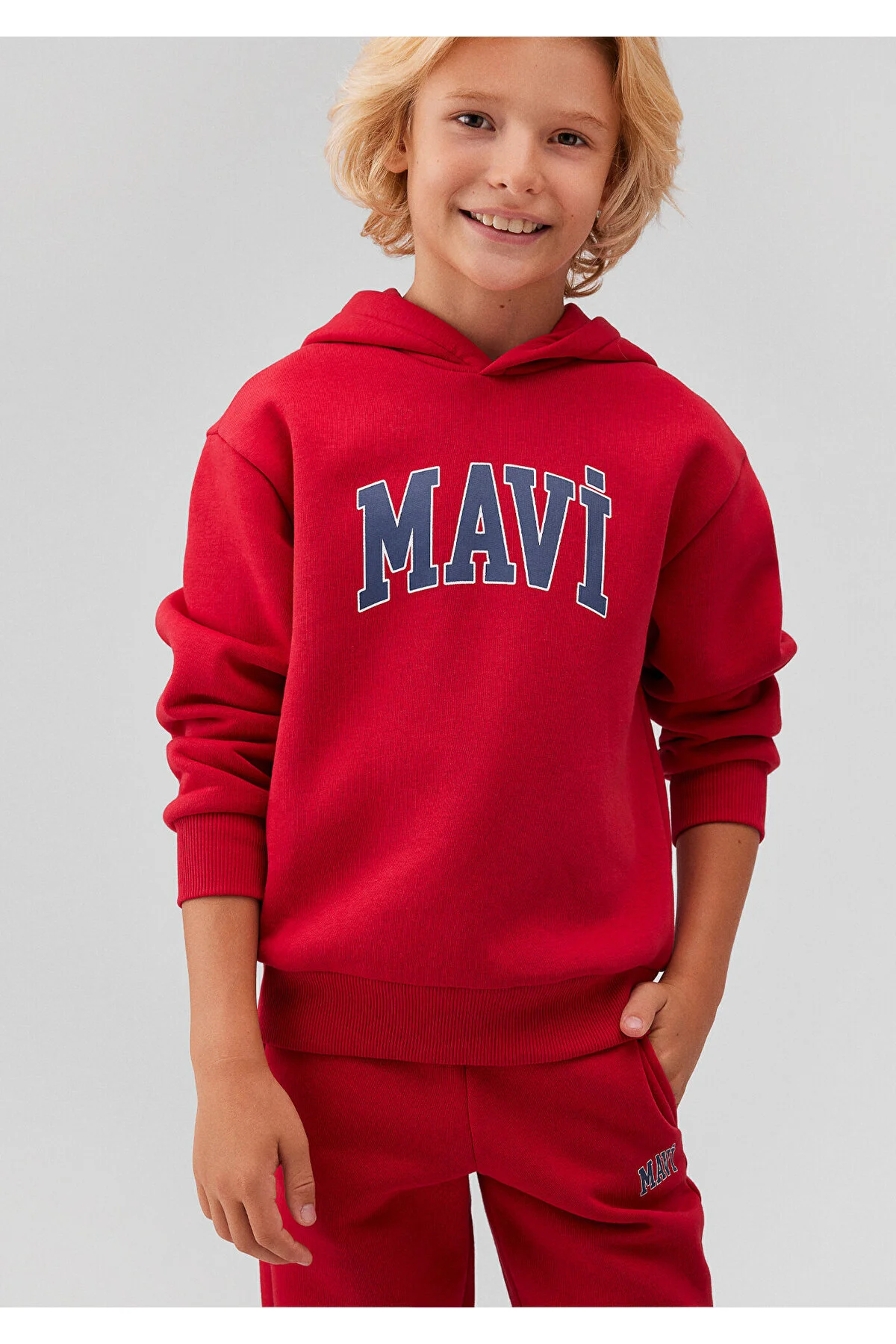 Bild von Mavi Rotes Kapuzen-sweatshirt Mit Logo-print -70464 für Herren - 11–12 Jahre