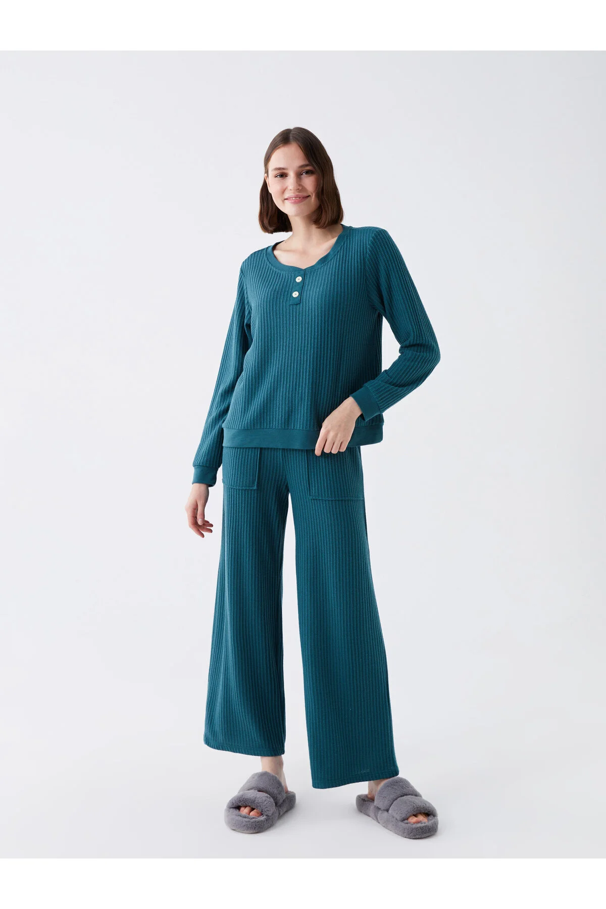 Bild von LC Waikiki Gemustertes Langarm-pyjama-set Mit Rundhalsausschnitt für Damen - XS