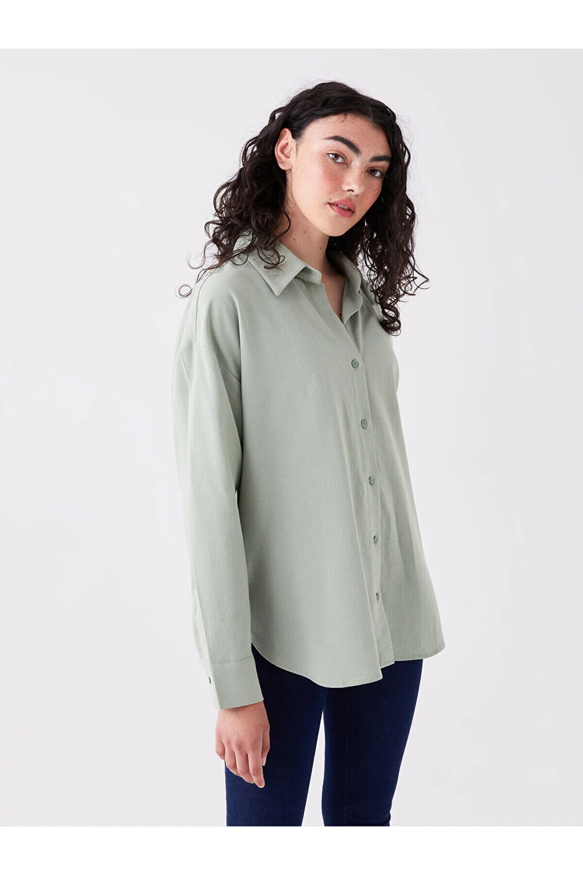 Bild von LC Waikiki Lcw Einfarbiges, Langärmliges, Übergroßes Hemd Aus Leinenmischung für Damen - 2XL