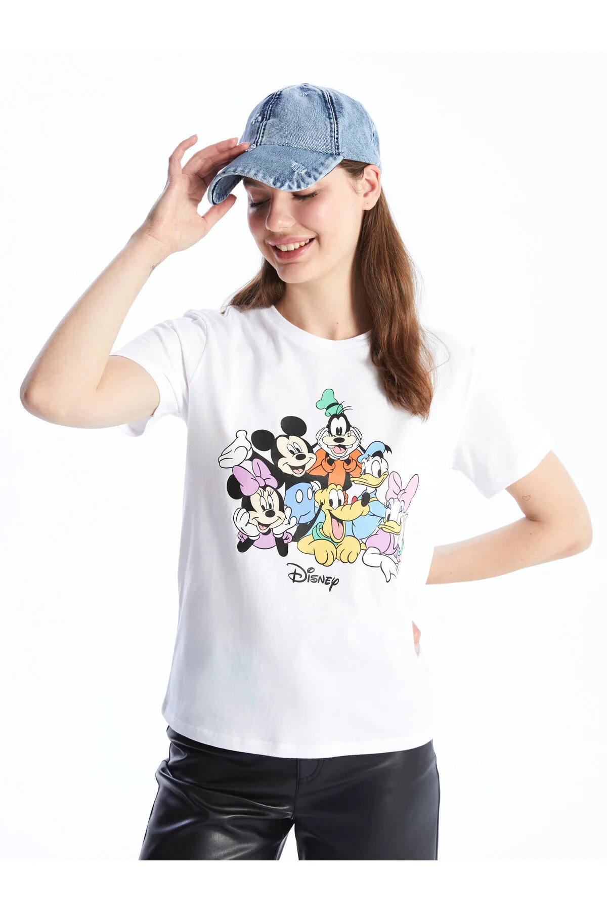 Bild von LC Waikiki Kurzarm-t-shirt Mit Rundhalsausschnitt Und Aufdruck „mickey And Friends“. für Damen - S