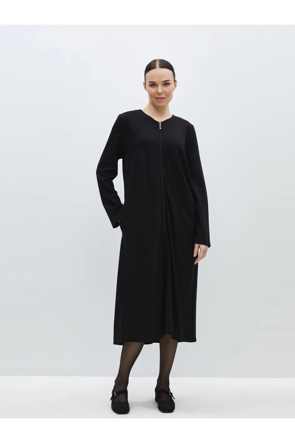 Bild von LC Waikiki Women's Long Sleeve Crew Neck Ferace für Damen - 48