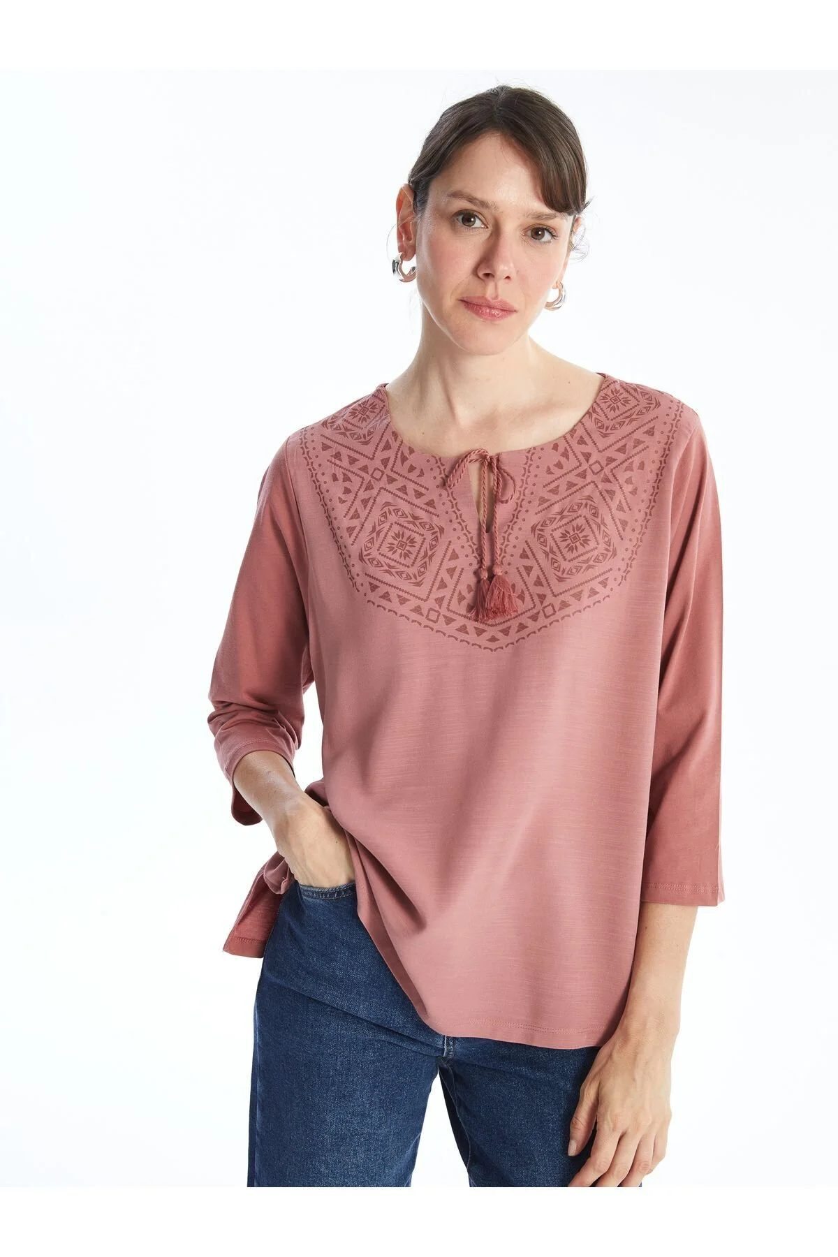 Bild von LC Waikiki Bluse Mit Stickereidetails für Damen - M