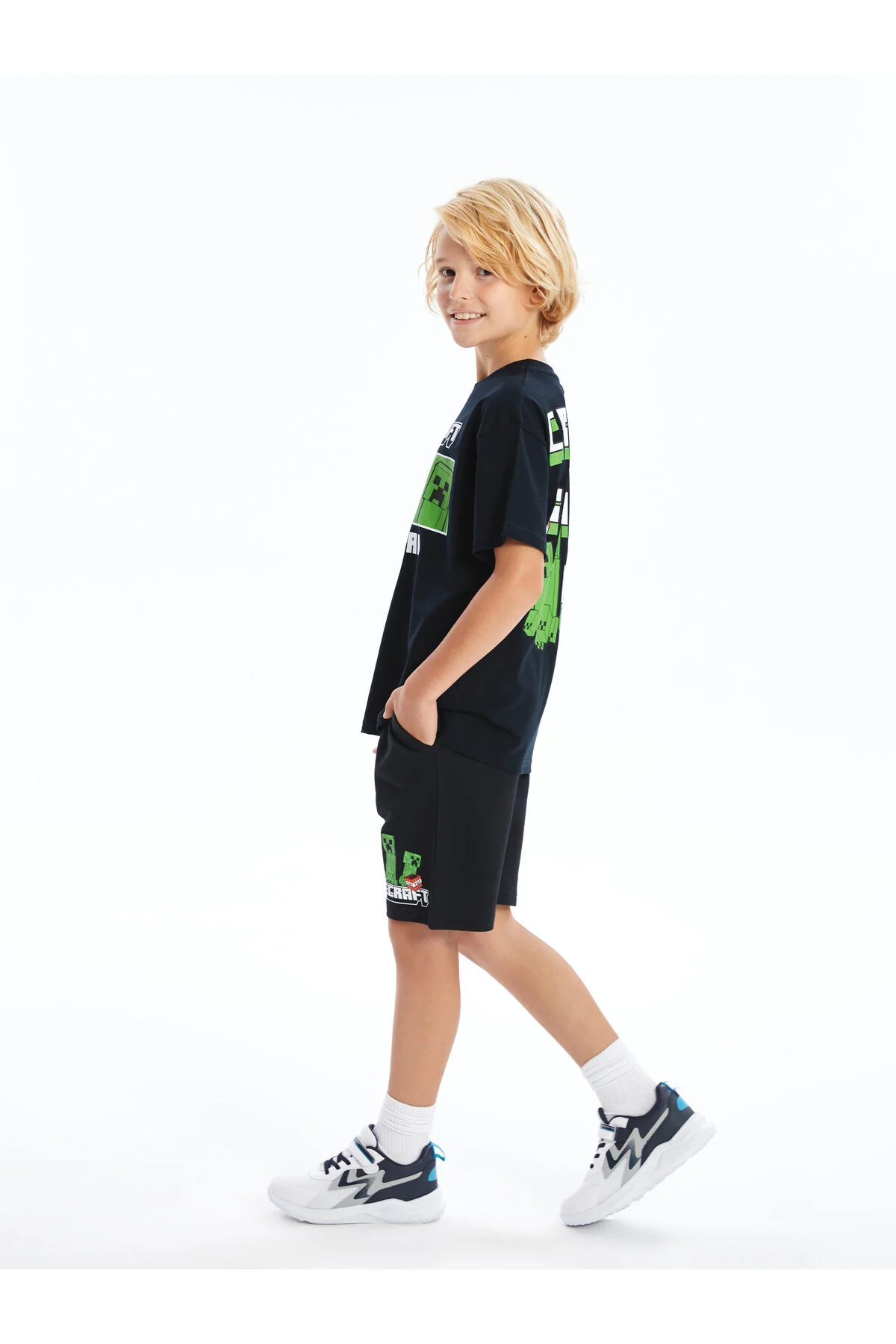 Bild von LC Waikiki Jungenshorts – Minecraft-aufdruck Und Elastische Taille für Herren - 9–10 Jahre