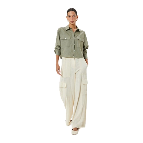 Bild von Linen Mix Crop Shirt von Koton – Ein stilvolles Damenhemd mit vielseitigen Einsatzmöglichkeiten