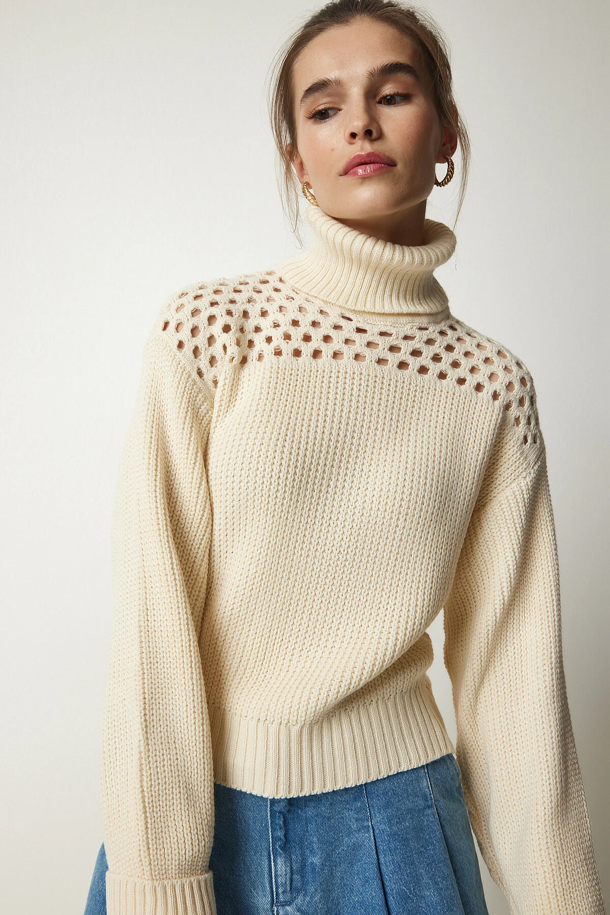 Bild von Happiness İstanbul Cremefarbener Rollkragenpullover Aus Rollstrick für Damen - Standard