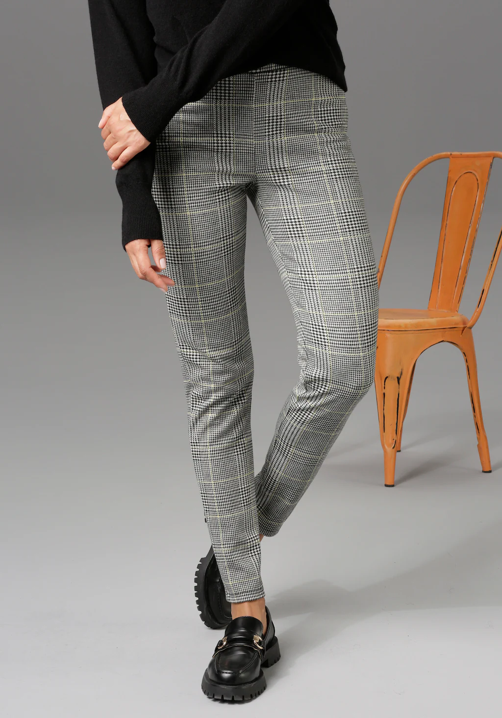 Bild von Aniston CASUAL Leggings, im Karo-Dessin