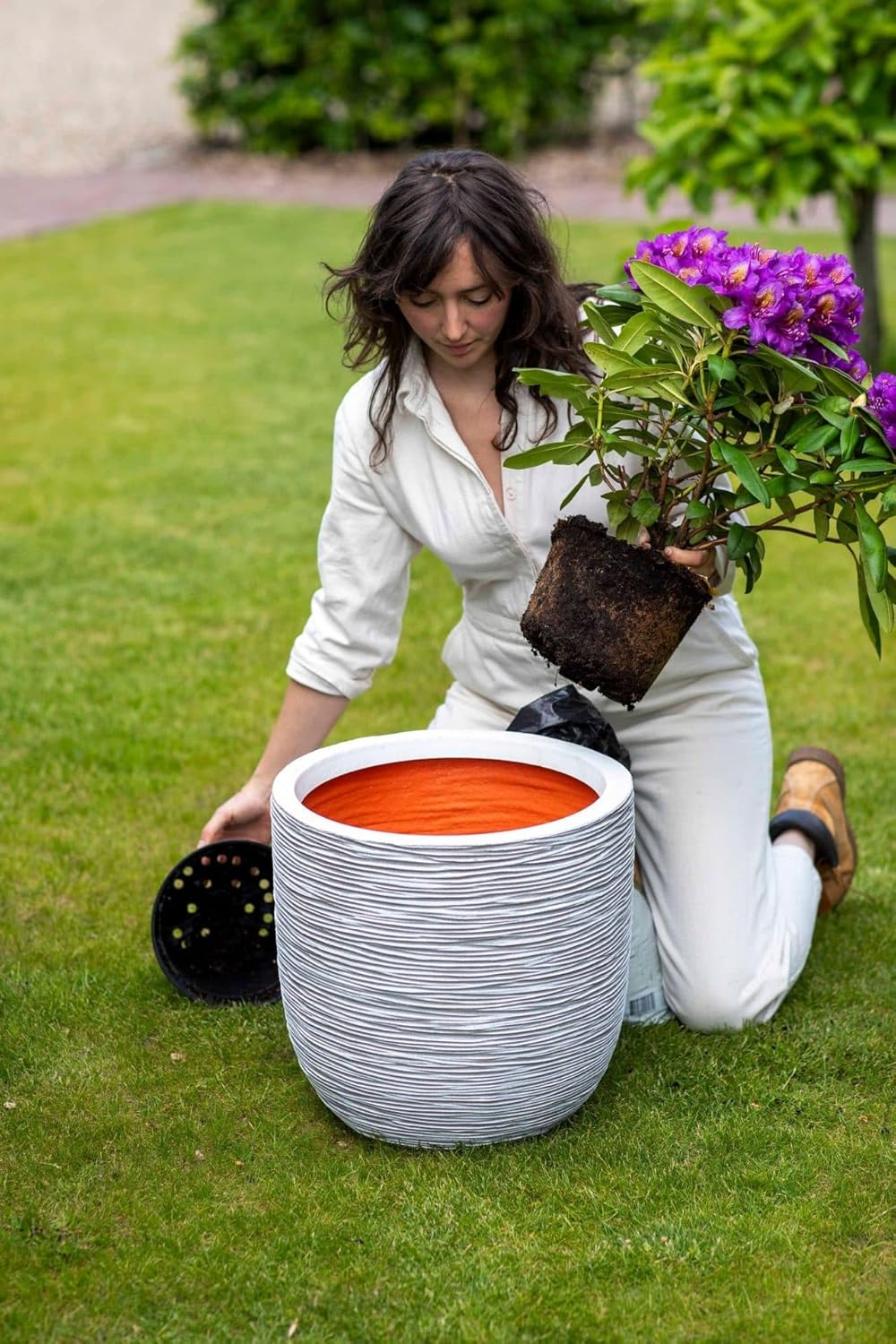 Bild von Capi Europe - Blumentopf Kugel Rib NL - 35x34 - Schwarz - Öffnung Ø29 - Blumentopf für den Innen- und Außeneinsatz Bruchsicher - 100% recycelbar - KBLR932