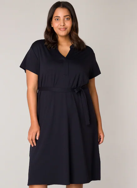 Bild von Base Level Curvy Sommerkleid, mit Bindegürtel