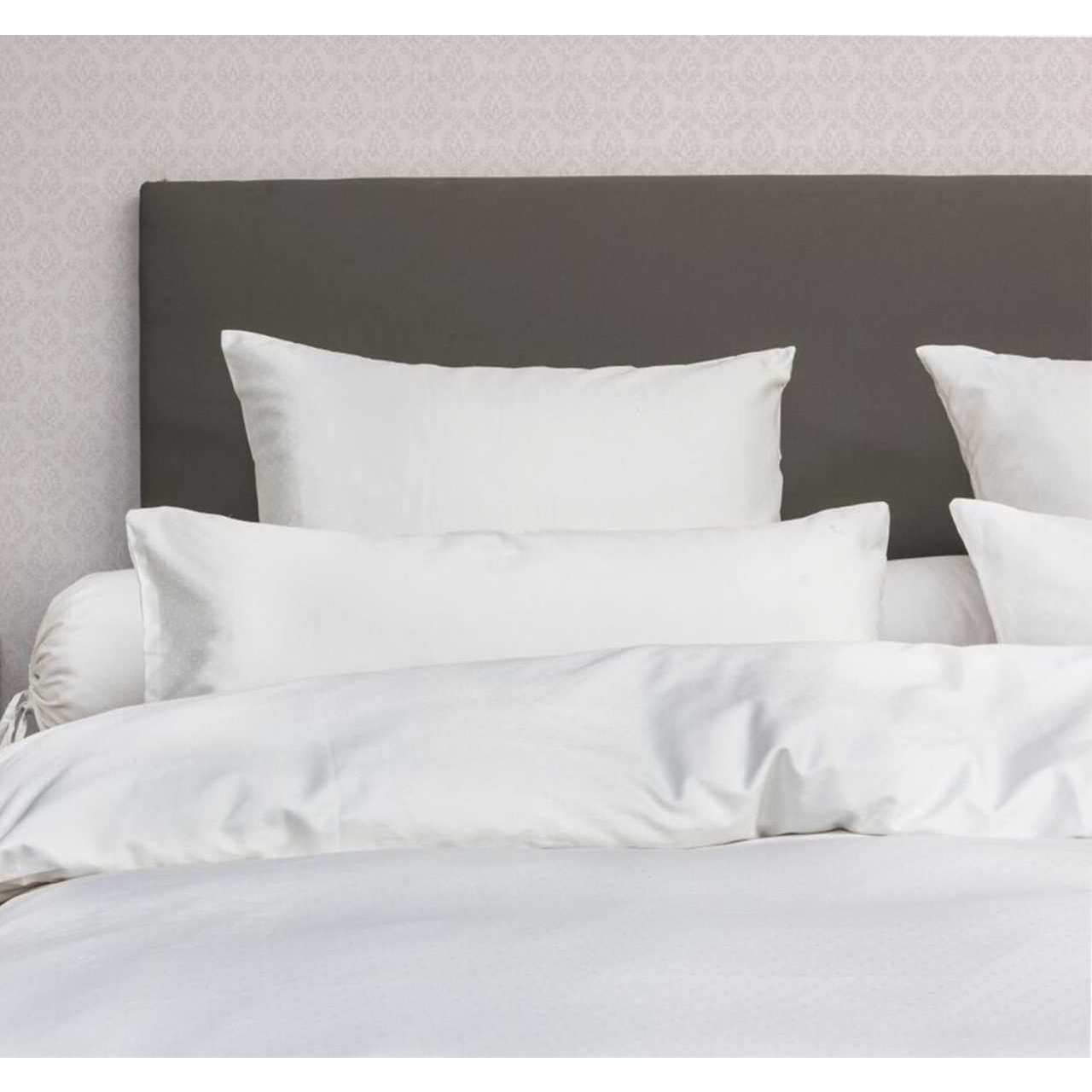 Bild von HnL Satin Bettwäsche Puntini Uni  Glacier Grau 200x200 cm + 2Stk 80x80 cm