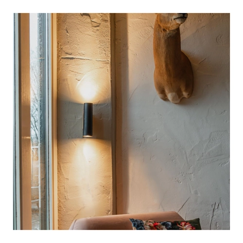 Bild von Moderne Wandleuchte schwarz mit Holz - Jeana von Qazqa