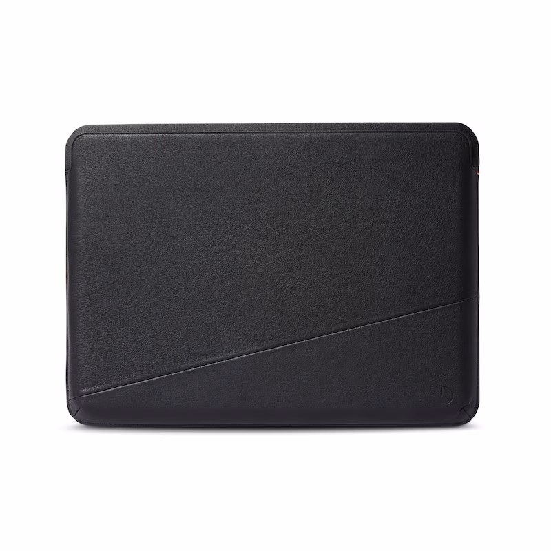 Bild von Decoded Leather Frame Sleeve für Macbook 16 Zoll Schwarz