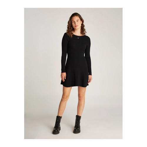 Bild von Eleganz trifft auf Komfort: Das Tommy Jeans Strickkleid »TJW F&F CABLE SWEATER DRESS«