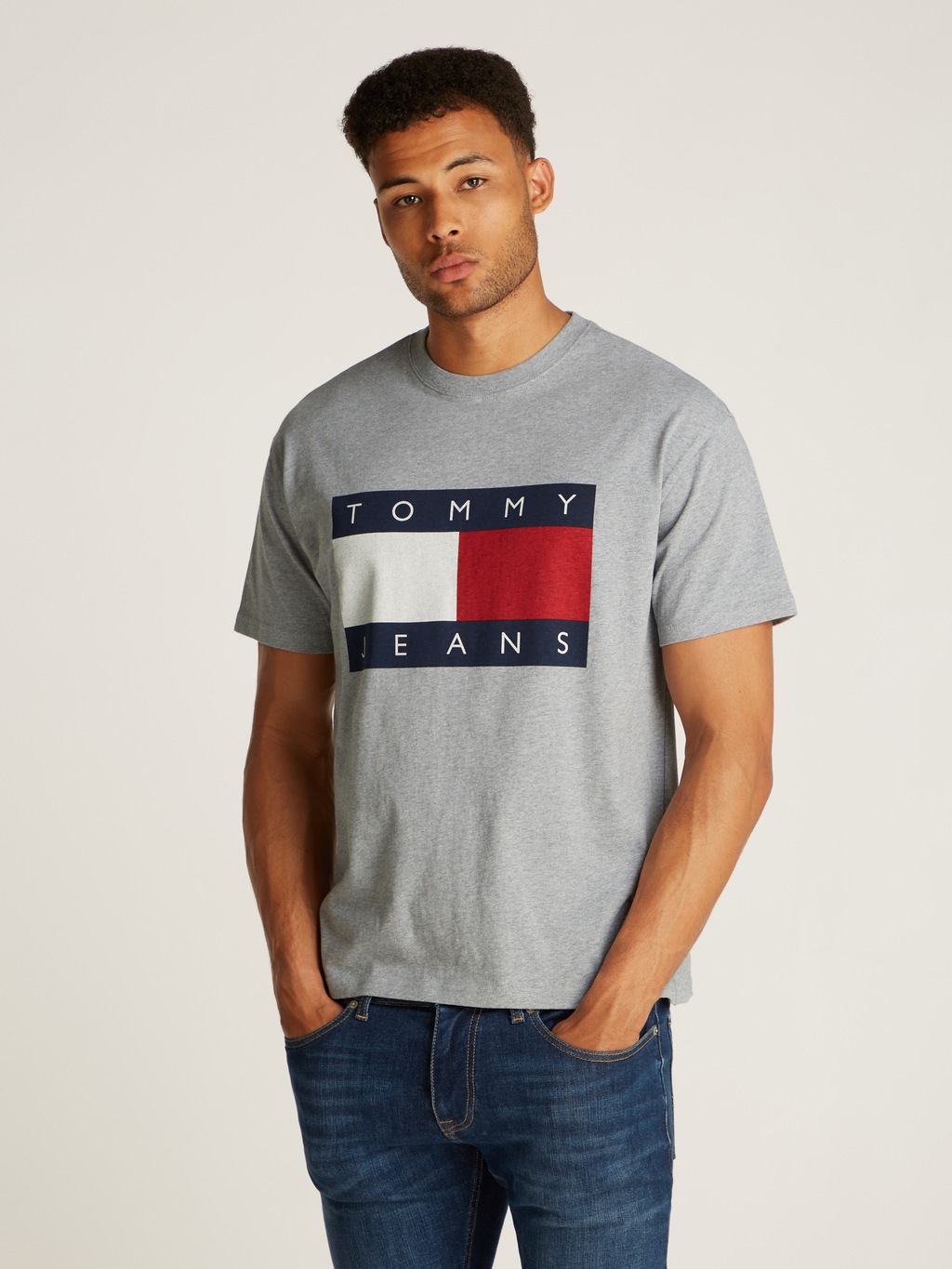 Bild von Tommy Jeans T-Shirt "TJM RLX MELANGE BIG FLAG TEE", mit großem Logo