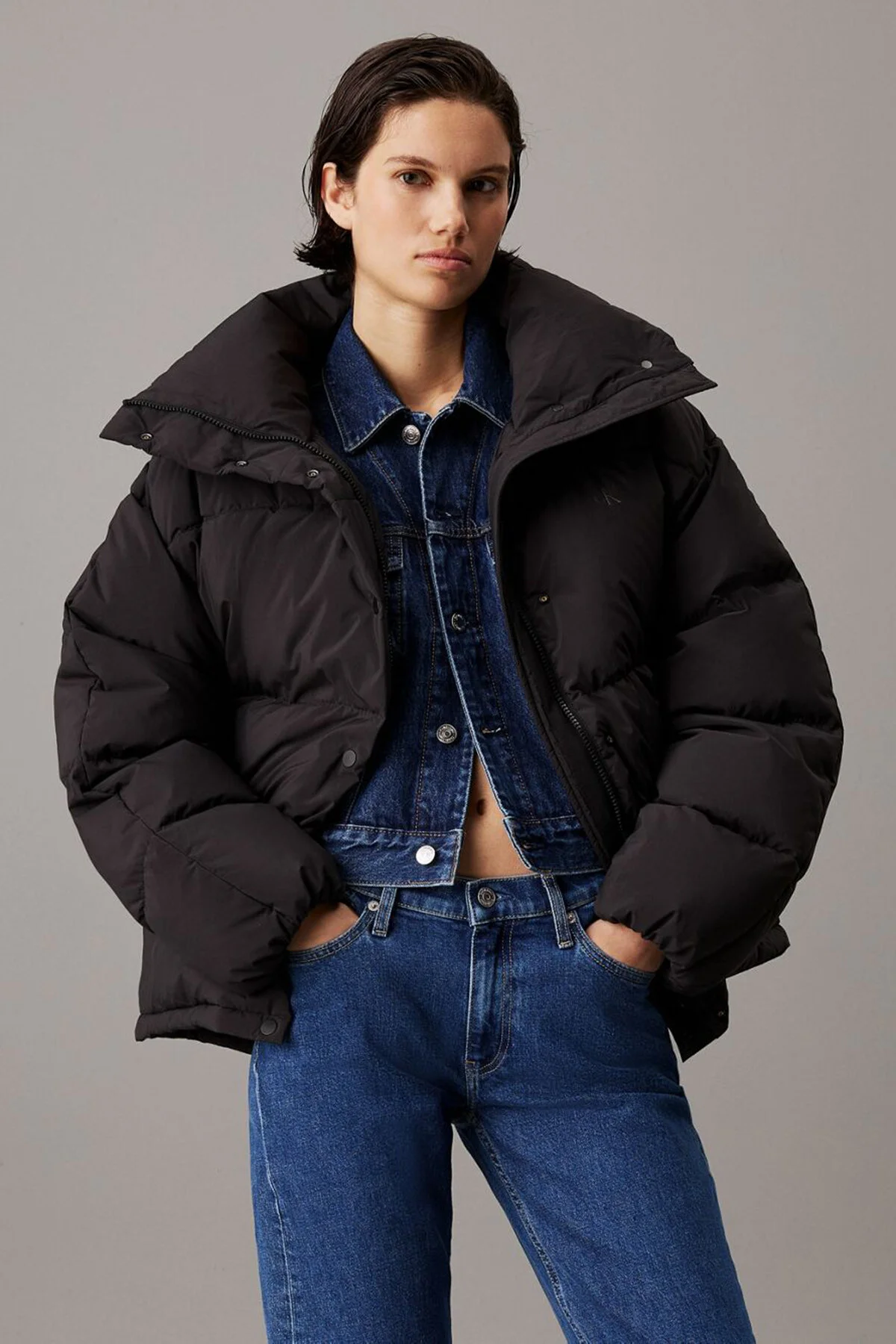 Bild von Calvin Klein Schwarzer Jeans Puffy Mantel Relaxed Puffer für Damen - XS