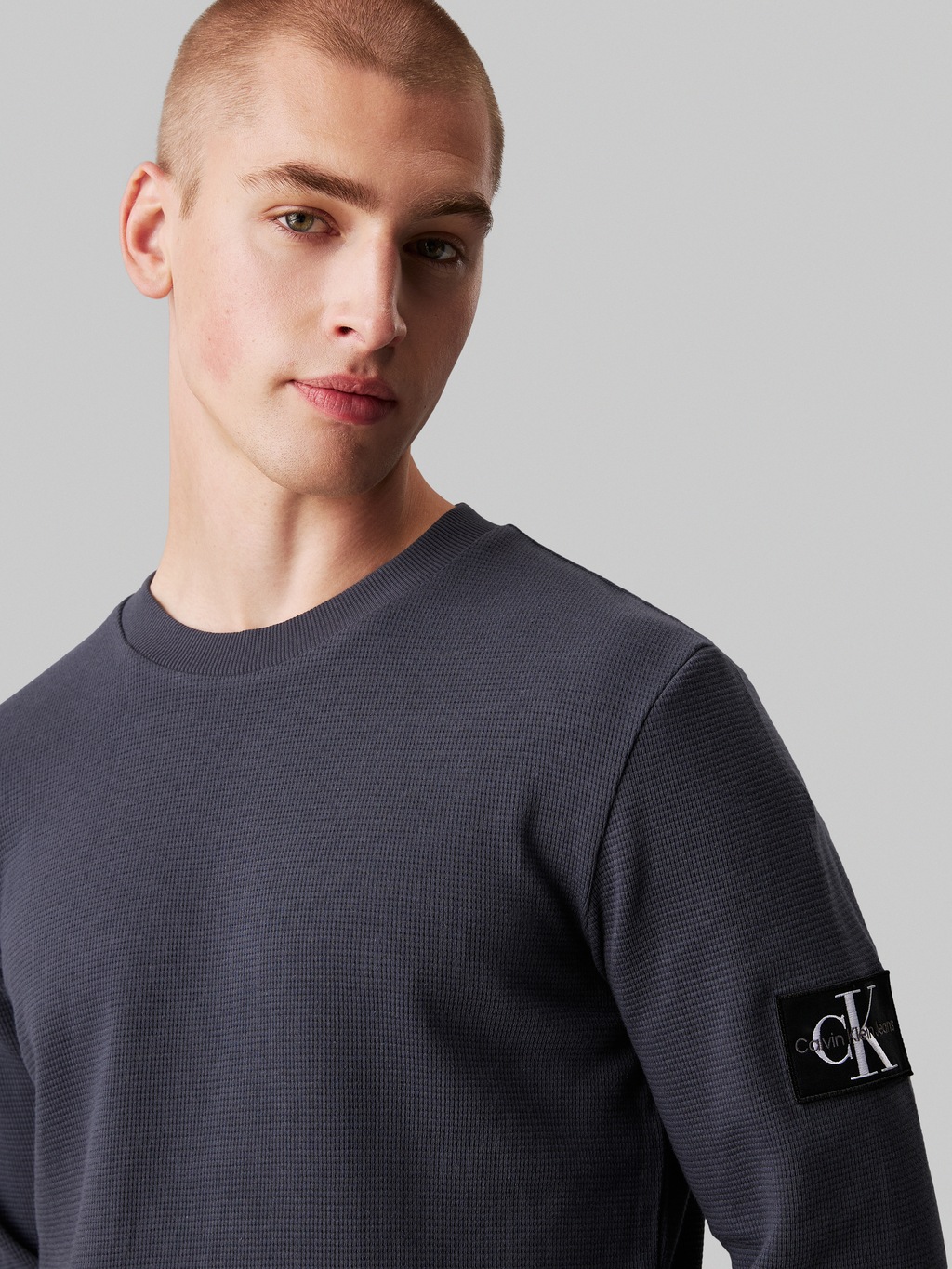 Bild von Calvin Klein Jeans Langarmshirt "BADGE WAFFLE LS TEE", mit Logopatch