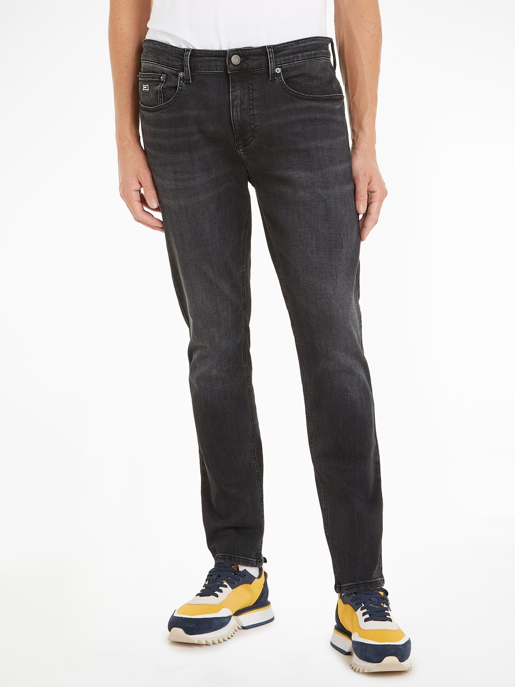 Bild von Tommy Jeans Tapered-fit-Jeans »Austim Slim Tapered«, mit Logostickereien
