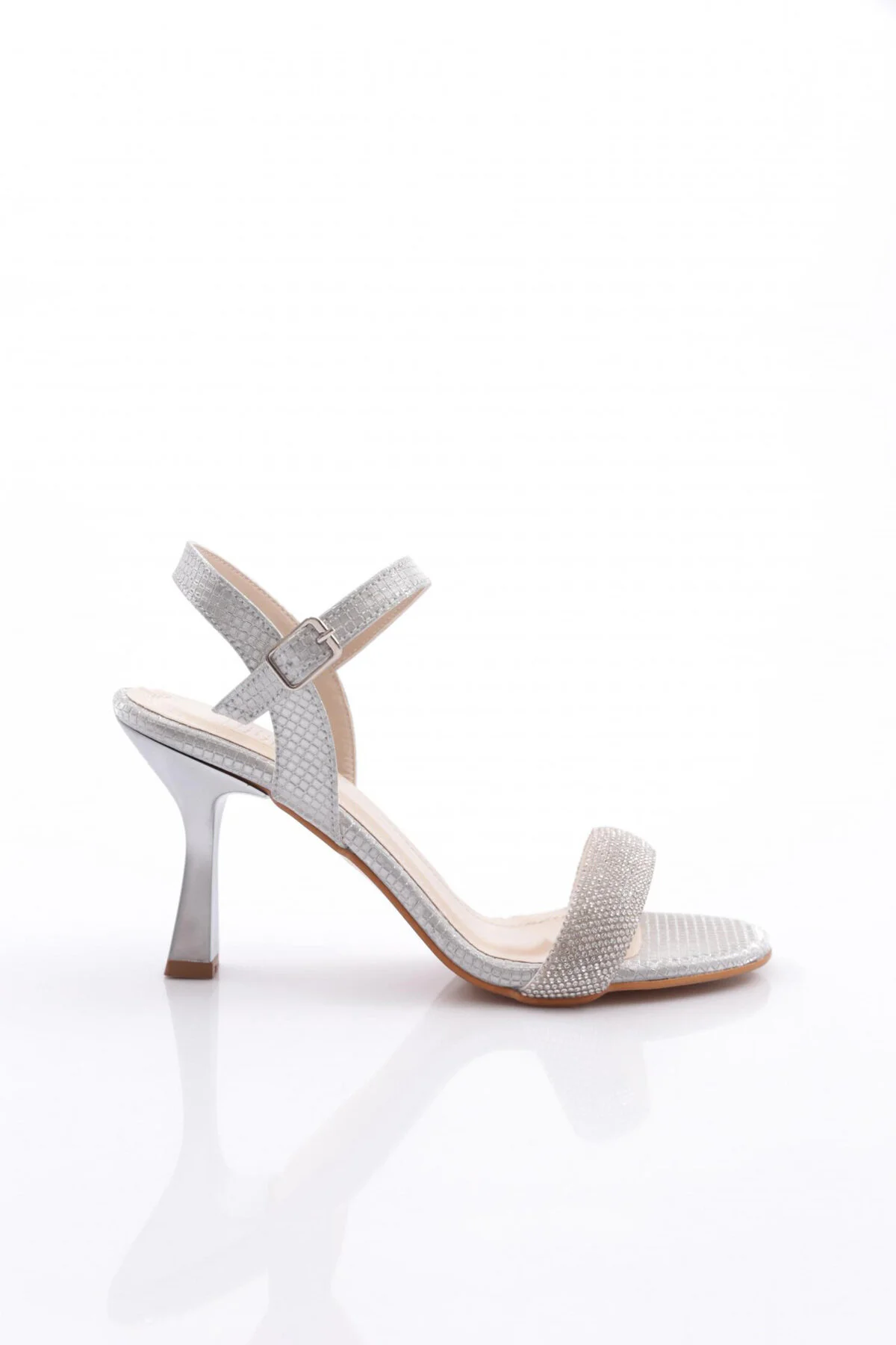 Bild von DGN 914 Schuhe Mit Steindetail Und Absatz für Damen - 37