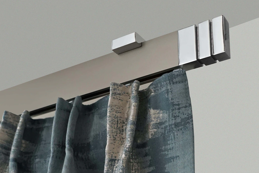 Bild von Gardinenstange GARESA "FLAT", silber (vernickelt, chromfarben), L:360cm, Aluminium, Gardinenstangen, Rechteckprofil, Deckenmontage, perfekter Lauf, modern, verlängerbar