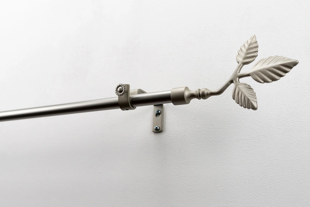 Bild von Gardinenstange GARESA "SHEET mit offenem Träger", silber (mattchromfarben), L:360cm Ø:16mm, Metall, Gardinenstangen, Vorhanggarnitur, verlängerbar, Knopf mit Blätter, ohne Ringe