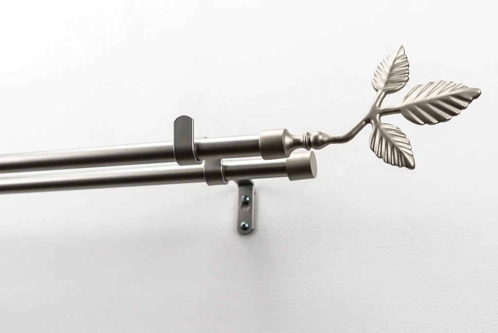 Bild von Gardinenstange GARESA "SHEET mit offenem Träger", silber (mattchromfarben), L:290cm Ø:16mm, Metall, Gardinenstangen, Vorhanggarnitur, verlängerbar, Knopf mit Blätter, ohne Ringe